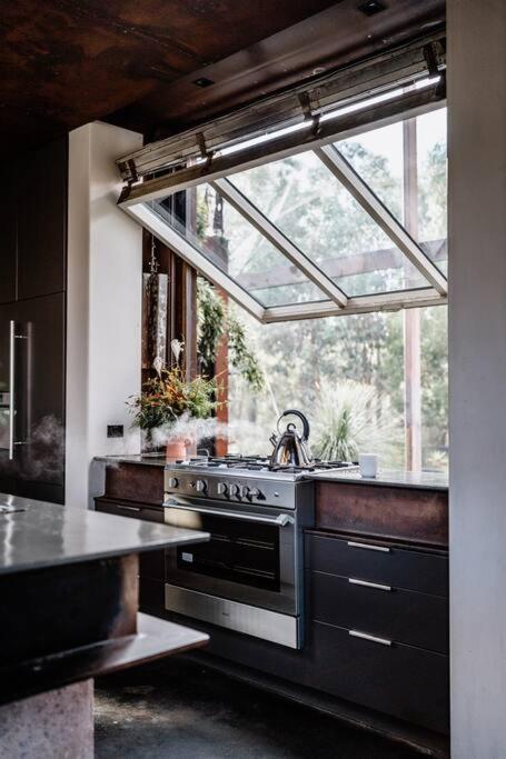 Grand Designs Eco Bush Retreat