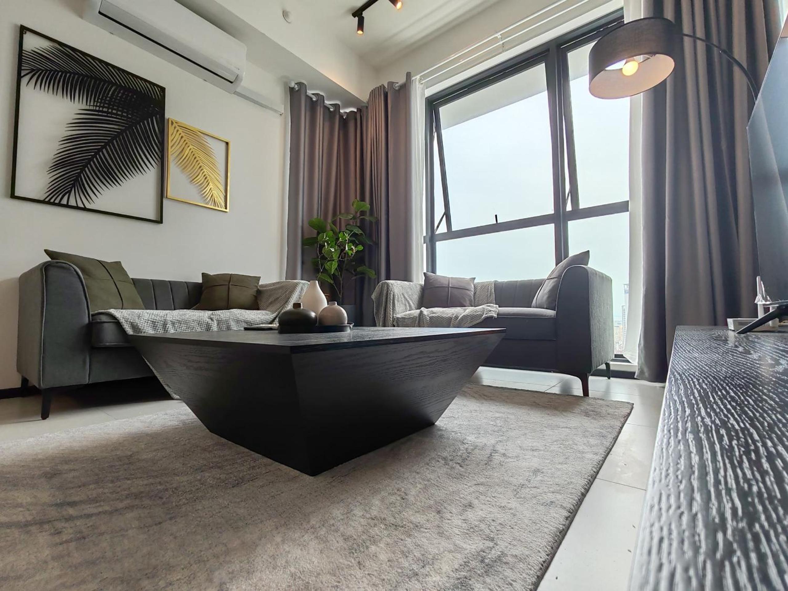 Luxurious Modern Suite at Urban Suites Georgetown by SuperStay view 4
