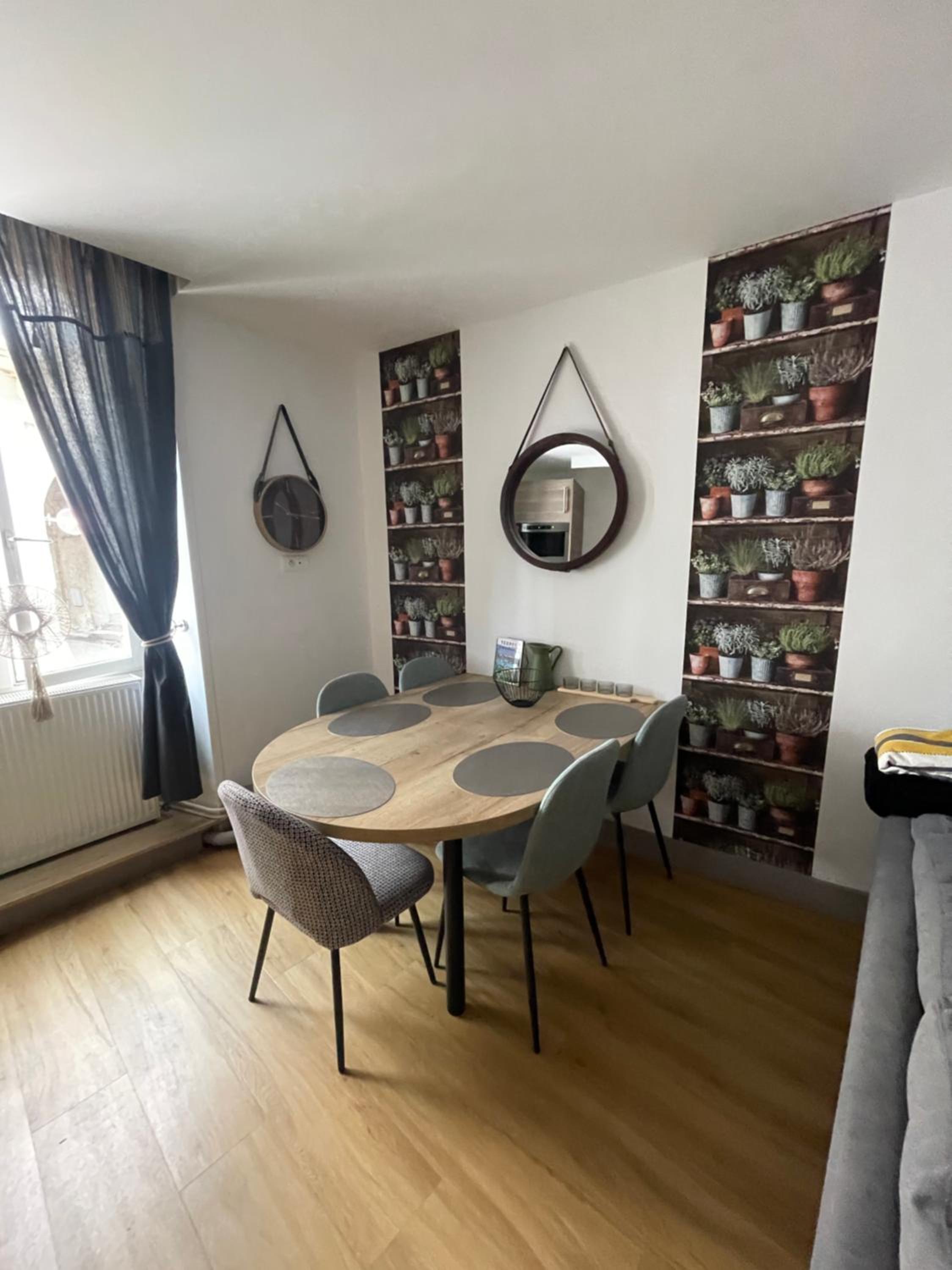 Liberté et Confort, appartement entier, moderne avec 2 chambres et cuisine équipée au coeur de Semur