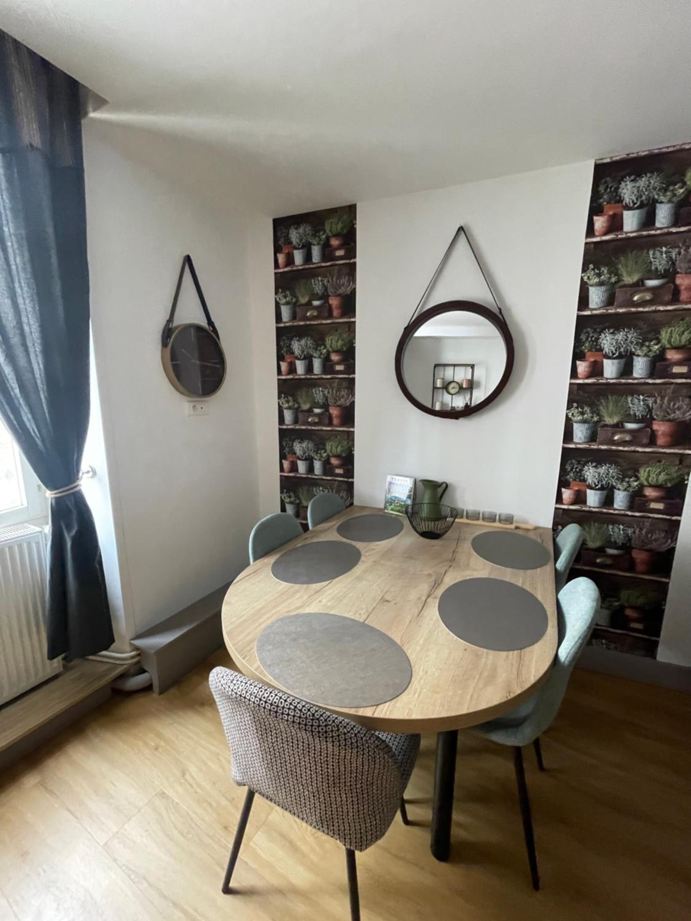 Liberté et Confort, appartement entier, moderne avec 2 chambres et cuisine équipée au coeur de Semur