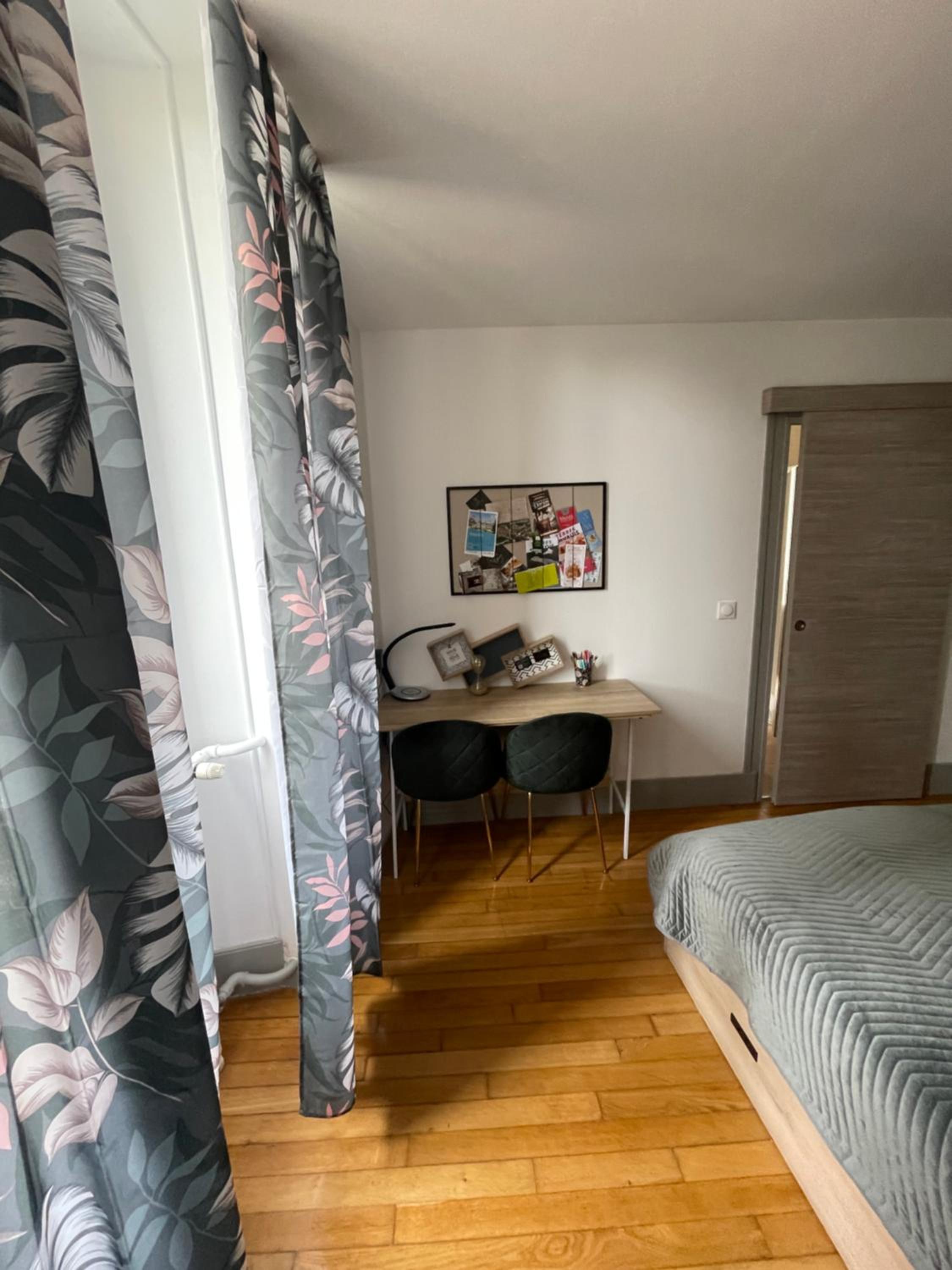 Liberté et Confort, appartement entier, moderne avec 2 chambres et cuisine équipée au coeur de Semur