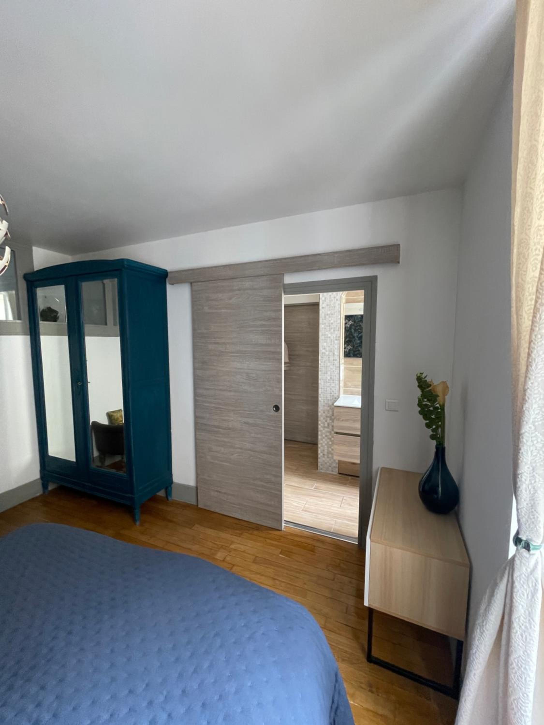 Liberté et Confort, appartement entier, moderne avec 2 chambres et cuisine équipée au coeur de Semur