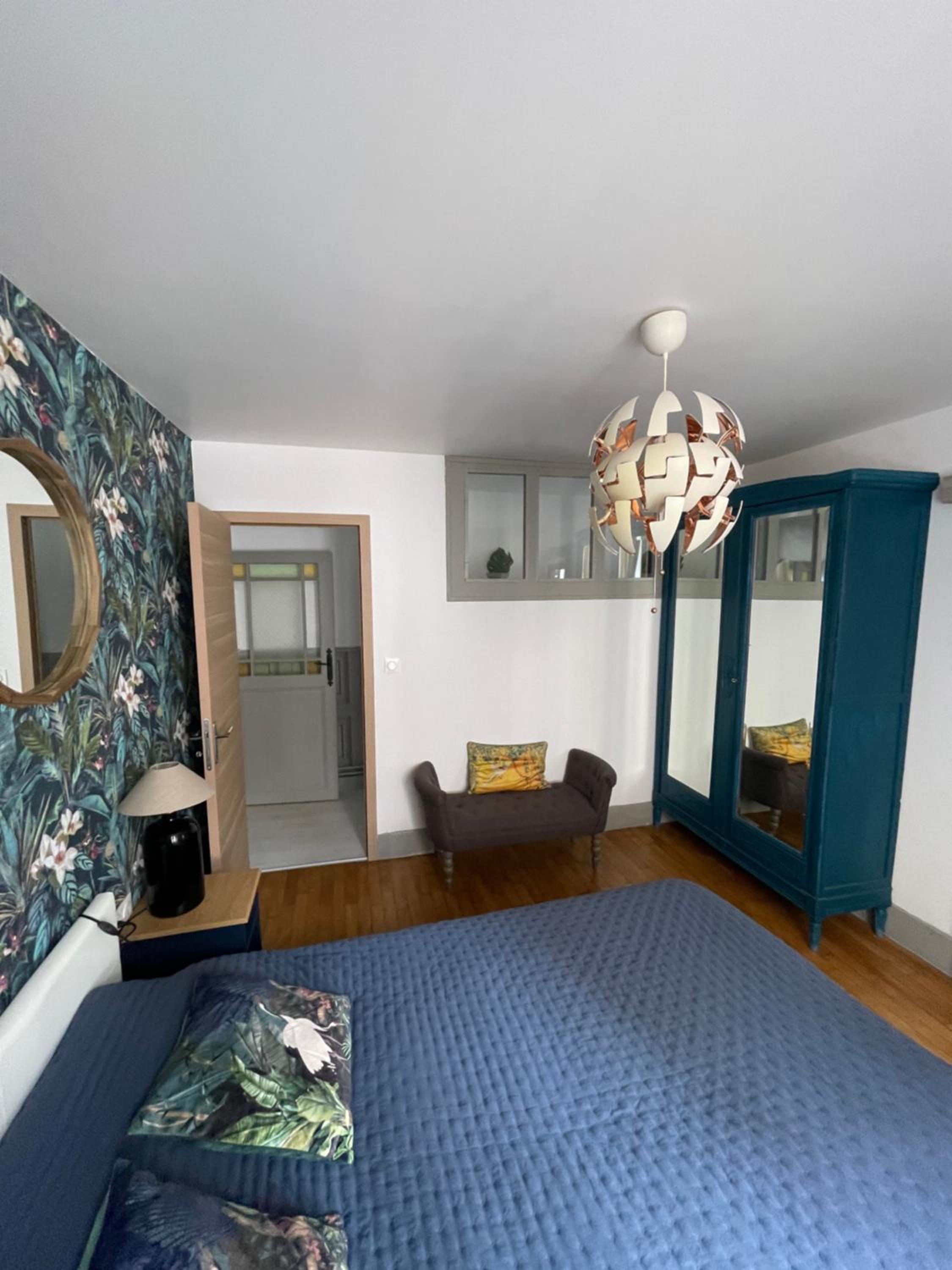 Liberté et Confort, appartement entier, moderne avec 2 chambres et cuisine équipée au coeur de Semur