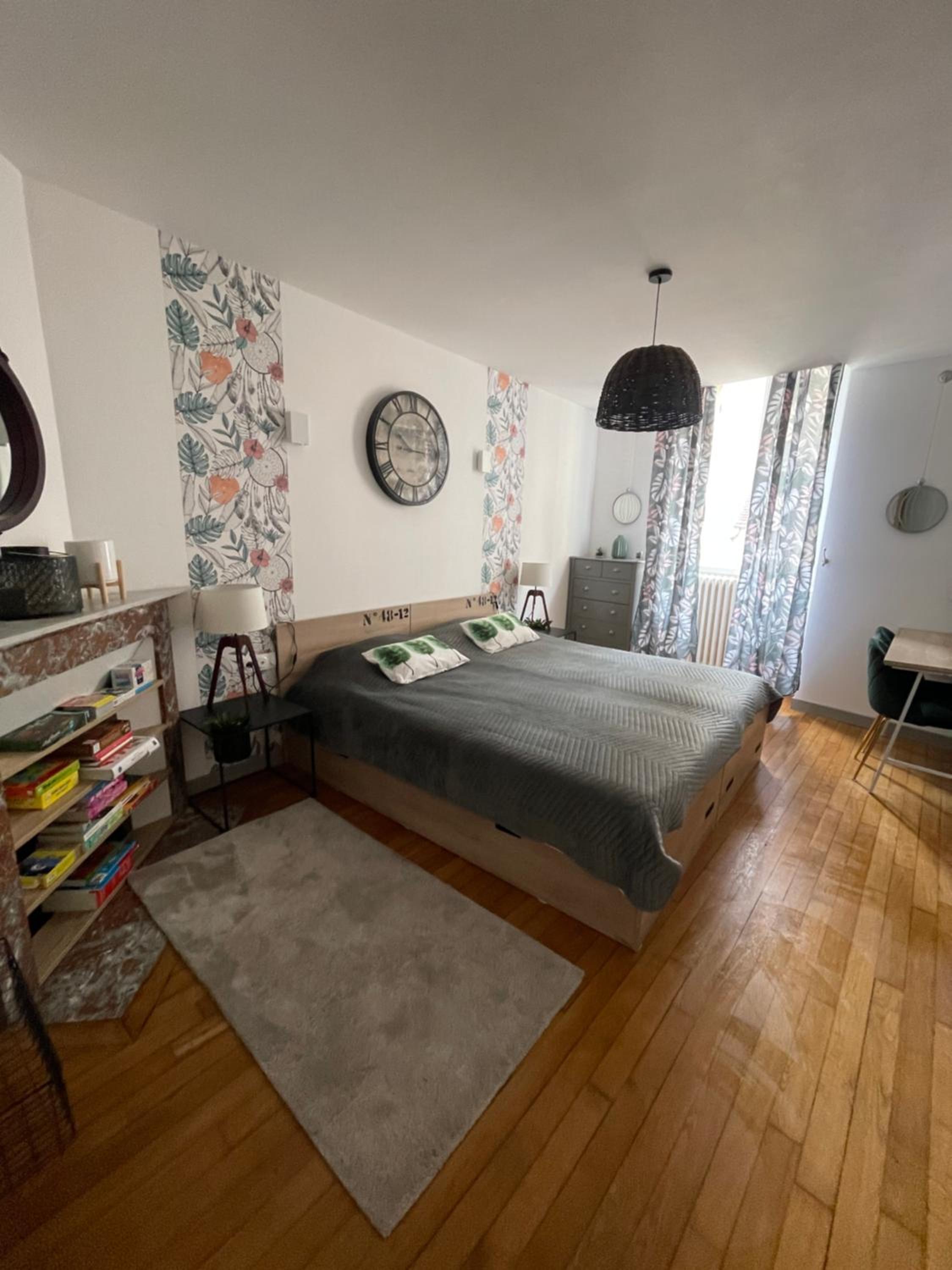 Liberté et Confort, appartement entier, moderne avec 2 chambres et cuisine équipée au coeur de Semur