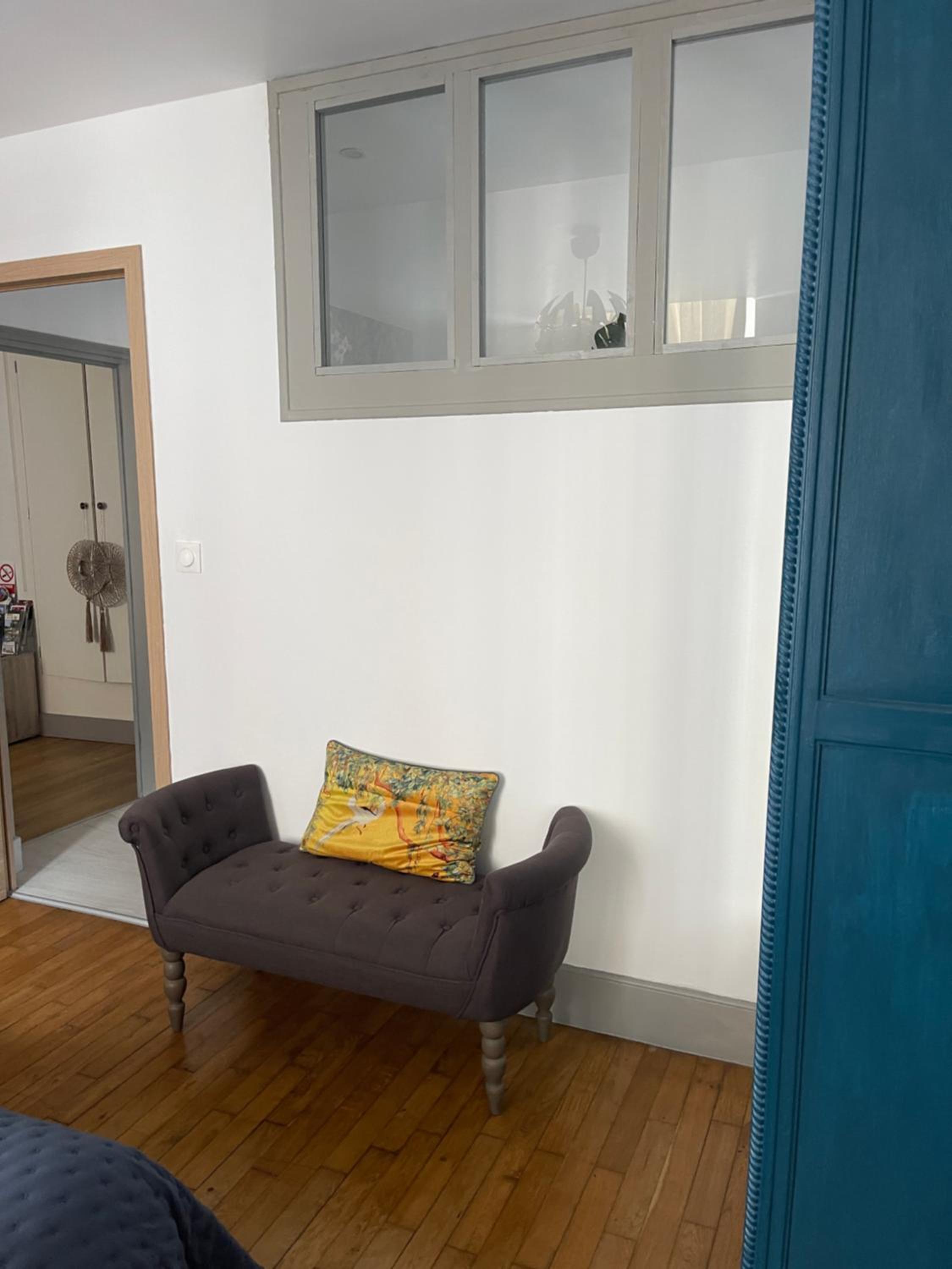 Liberté et Confort, appartement entier, moderne avec 2 chambres et cuisine équipée au coeur de Semur