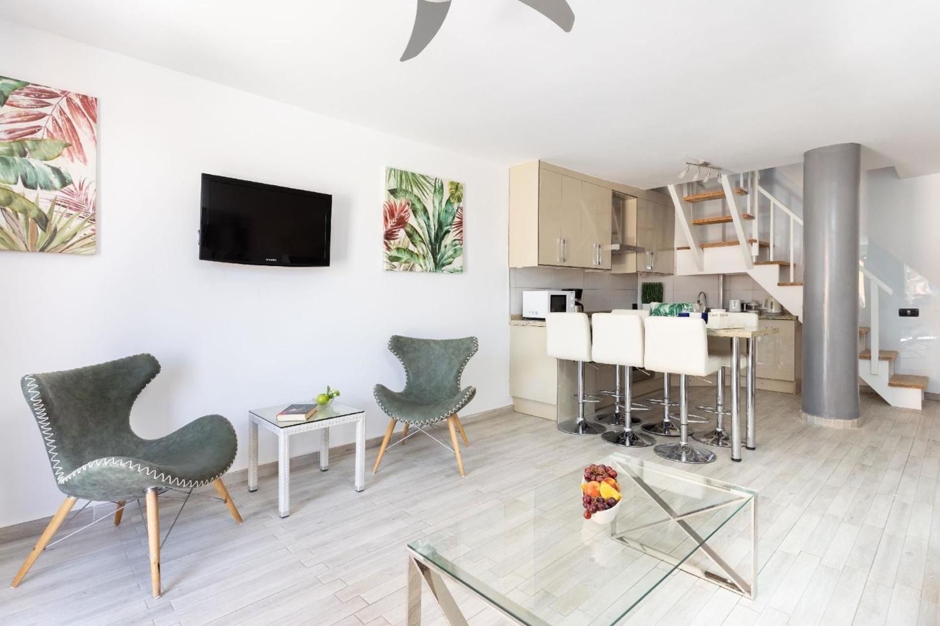 Moderne Wohnung Mit Meerblick Und Pool