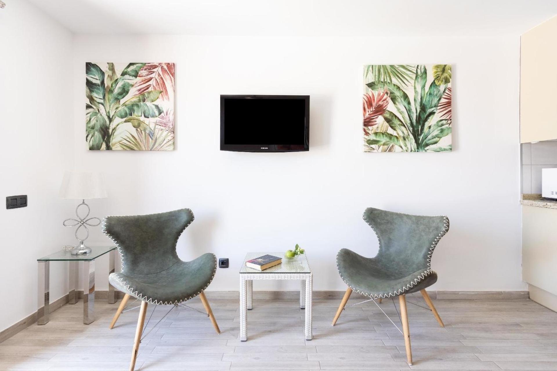 Moderne Wohnung Mit Meerblick Und Pool