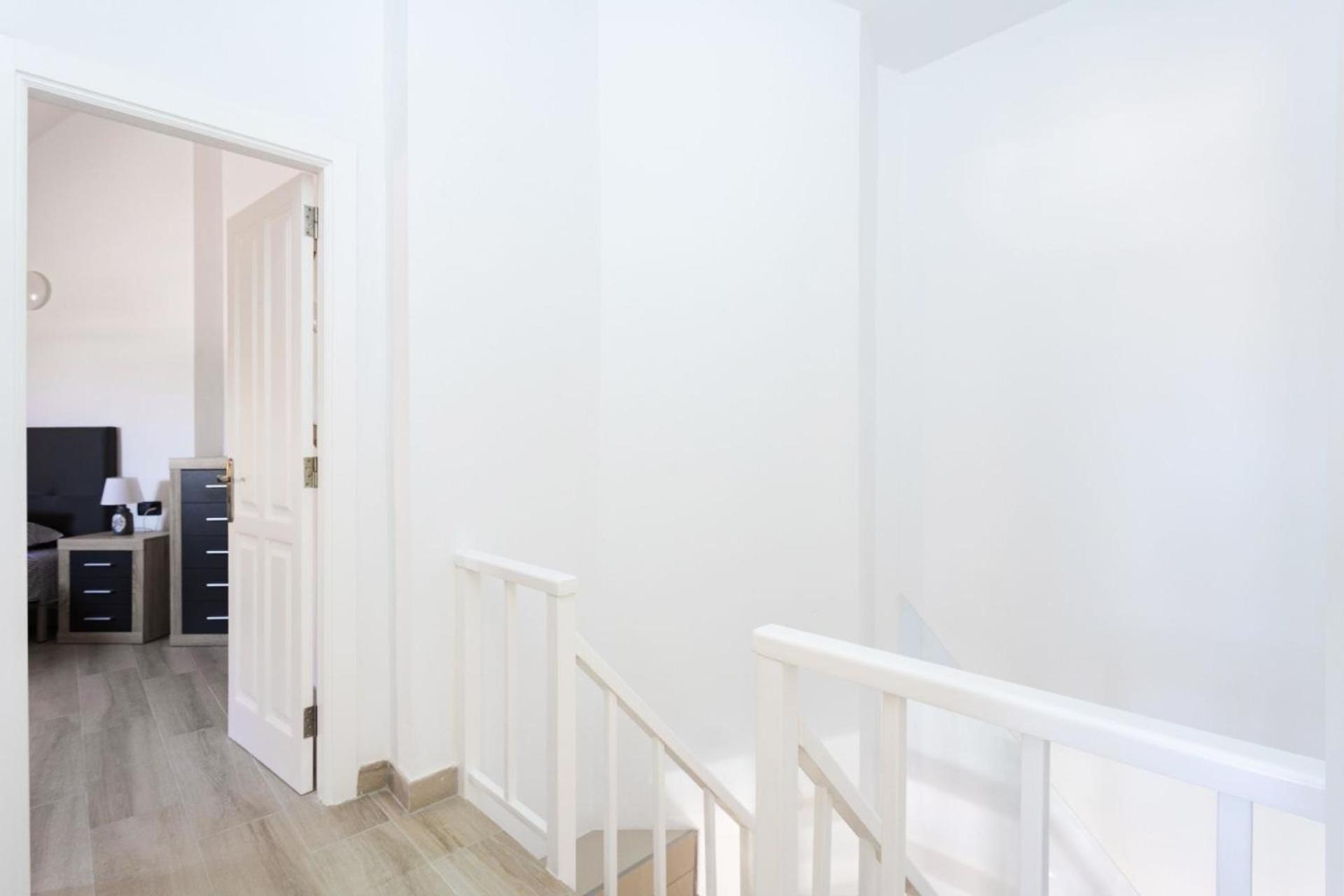 Moderne Wohnung Mit Meerblick Und Pool