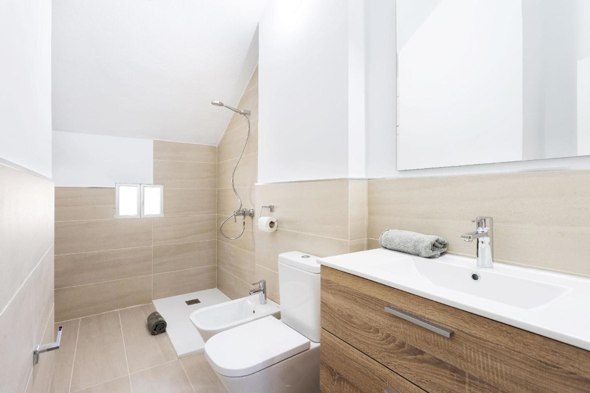 Moderne Wohnung Mit Meerblick Und Pool