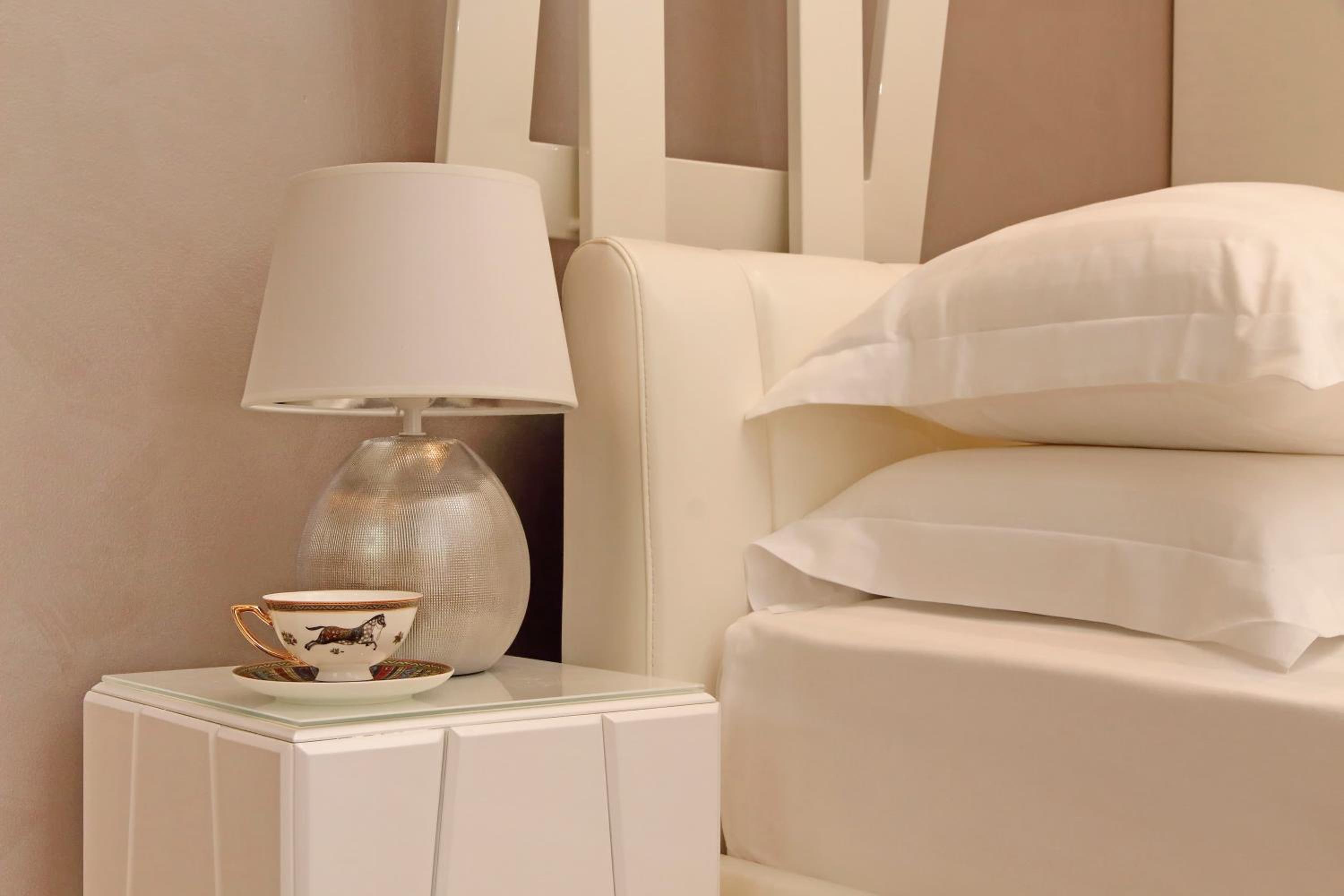 Domus Aurea Luxury Suites