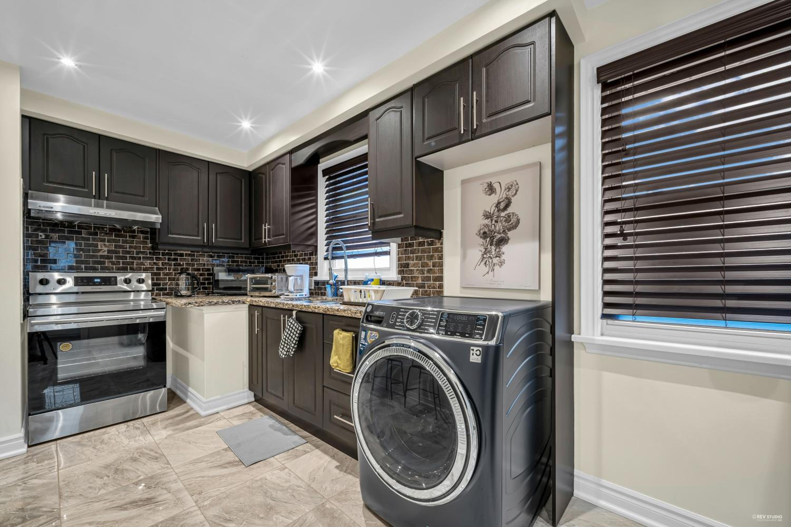 Luxury Renovated House in Prime Location with Parking