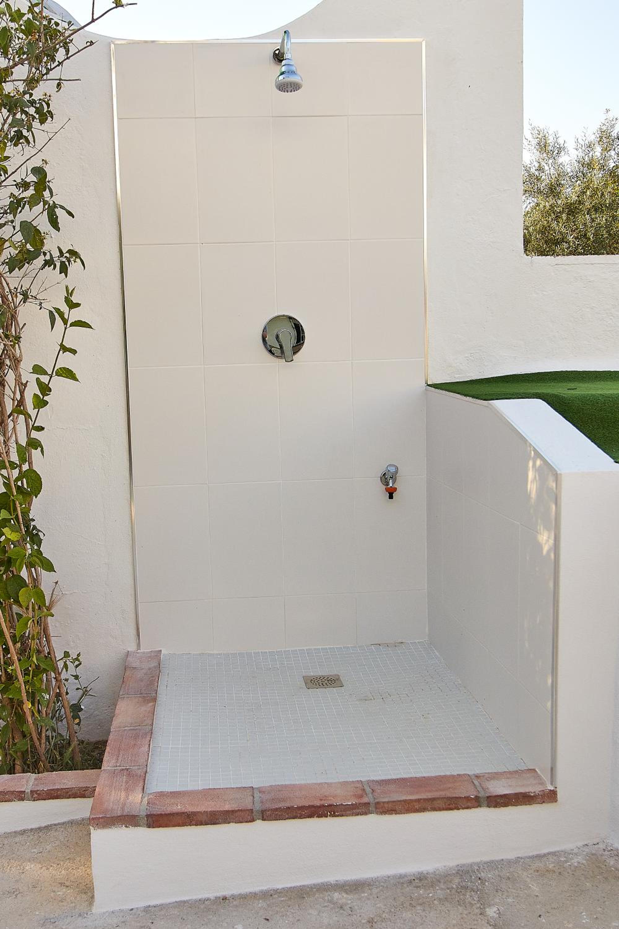 CASA EL PRADO con Piscina y Aparcamiento