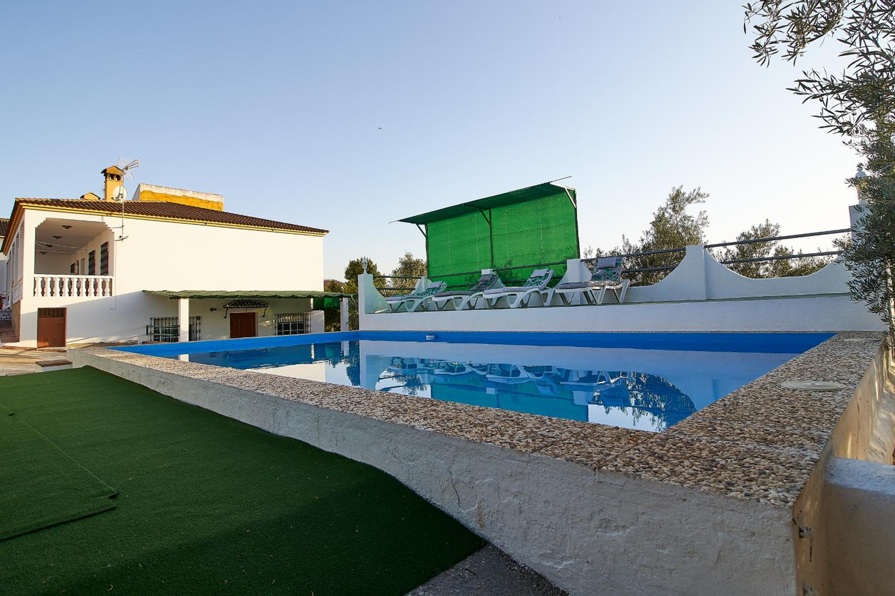 CASA EL PRADO con Piscina y Aparcamiento