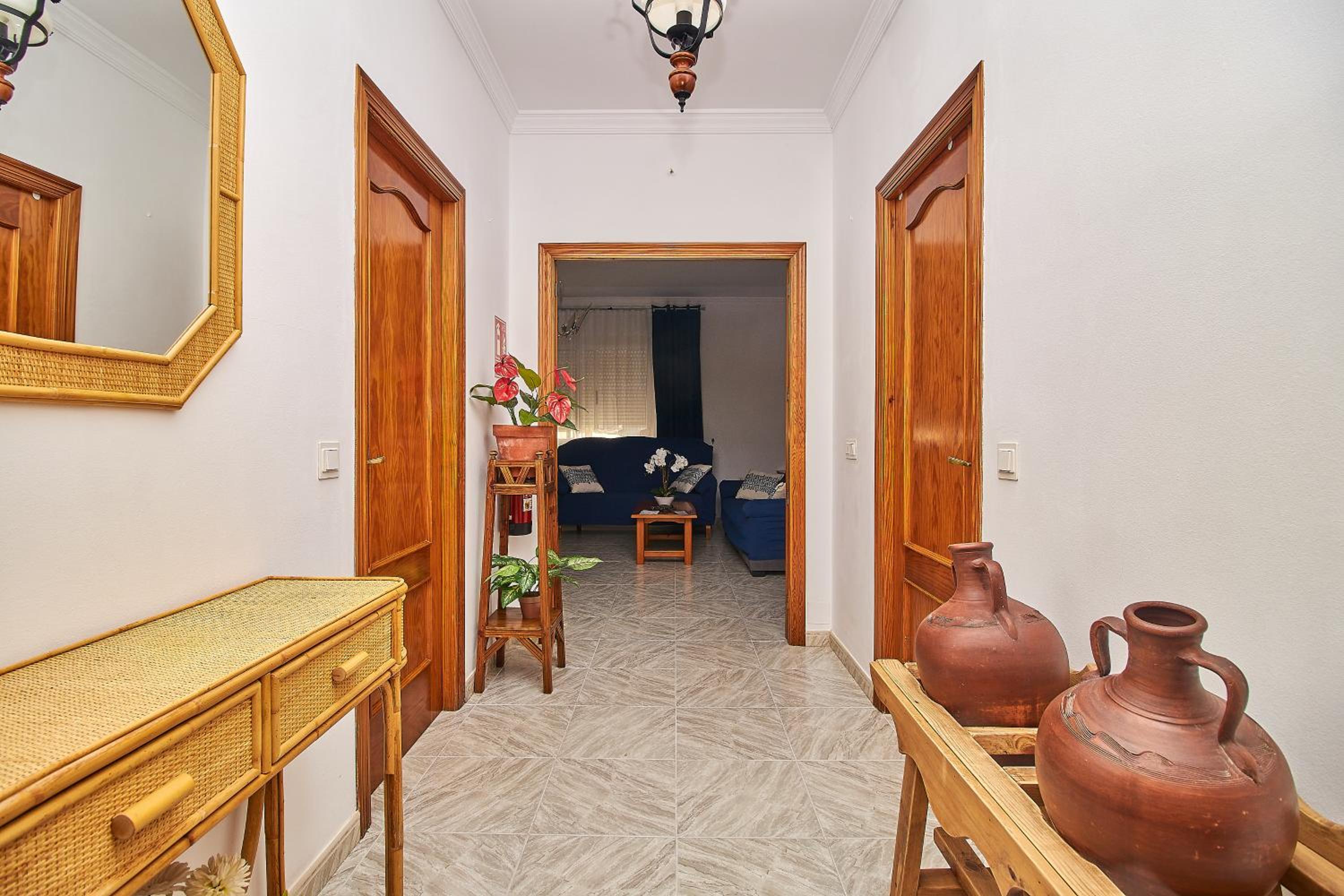 CASA EL PRADO con Piscina y Aparcamiento