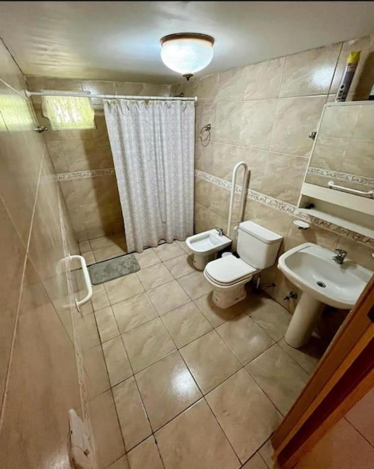 Cabaña, bien ubicada y equipada para 5 personas