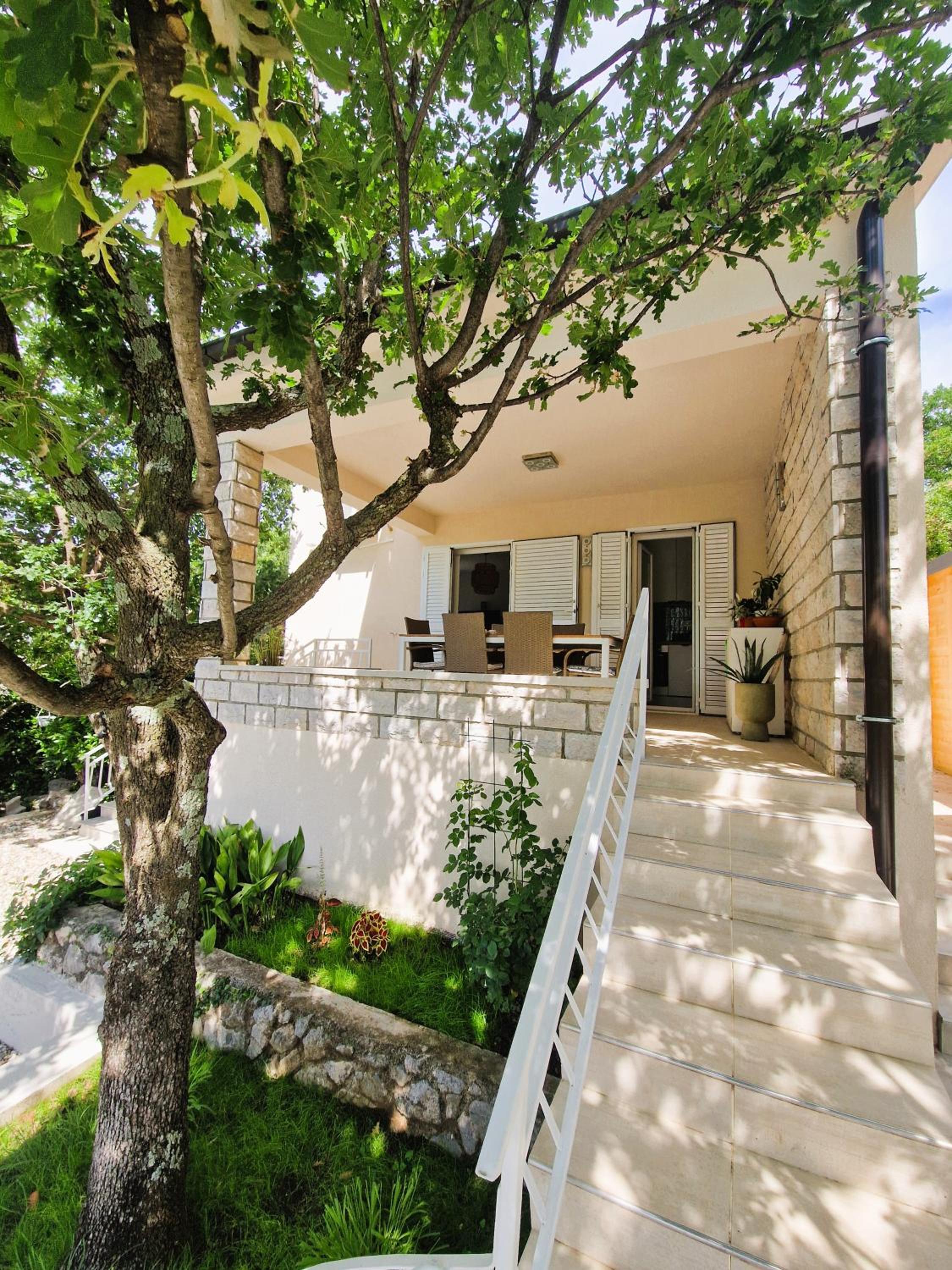 Oak & Olive House