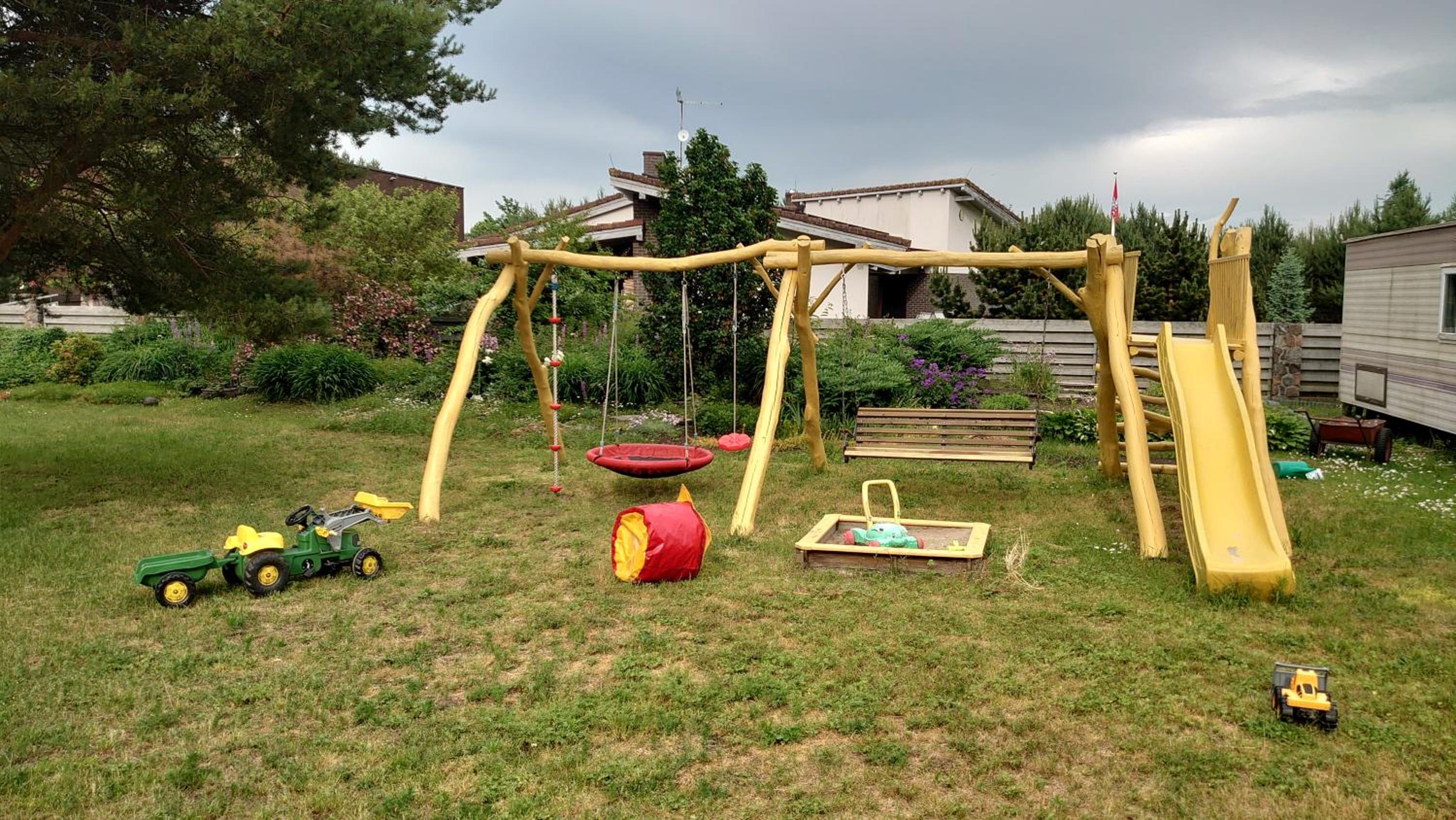 Photo 9