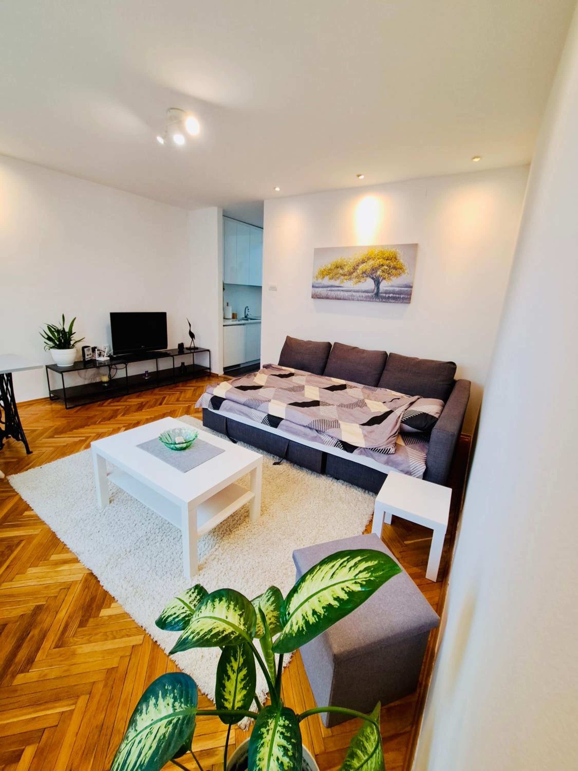 UMA- Urban Mini Apartment view 3