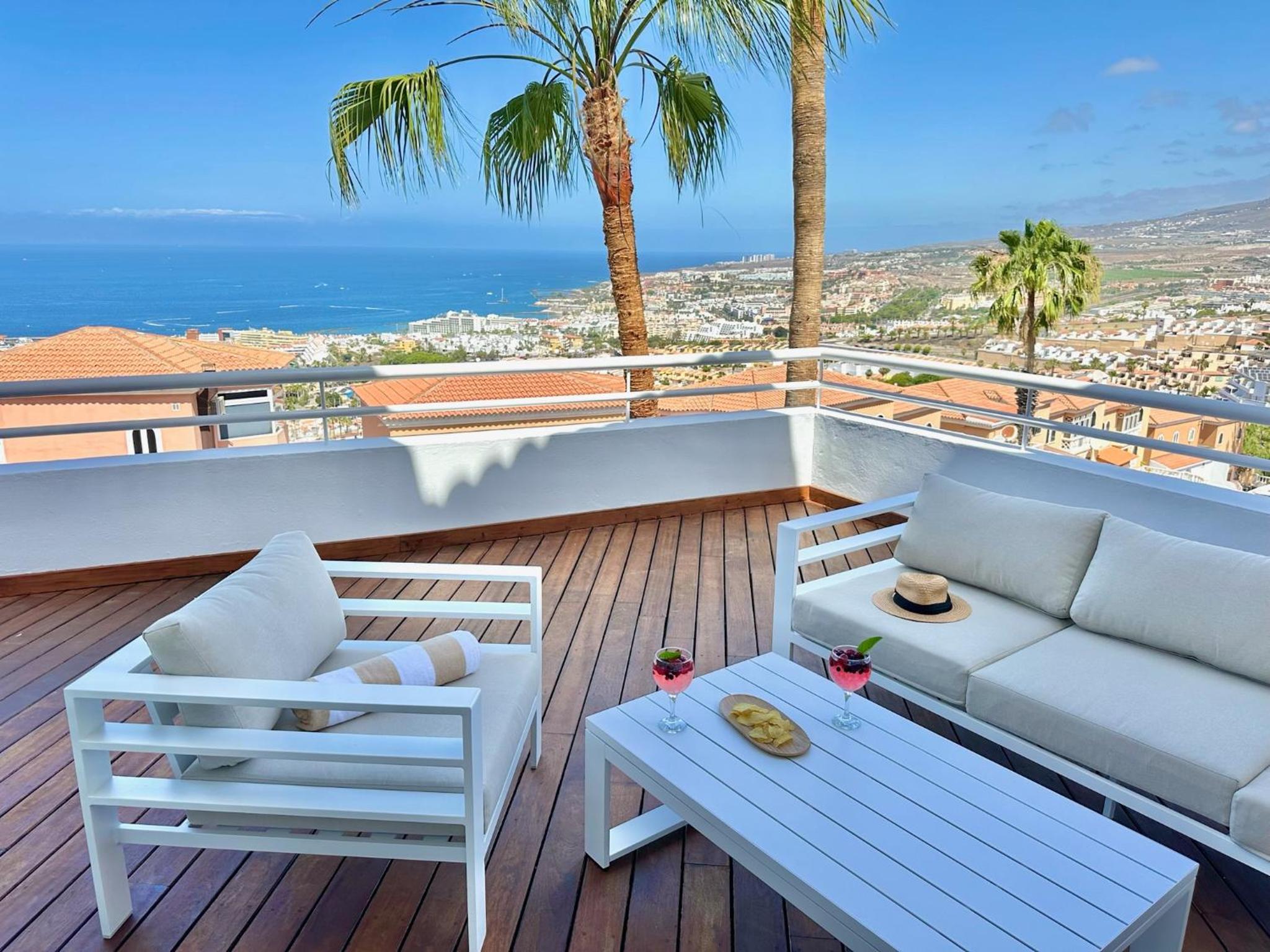 Luxury Villa Taoro private heated pool Free Car Except Christmas