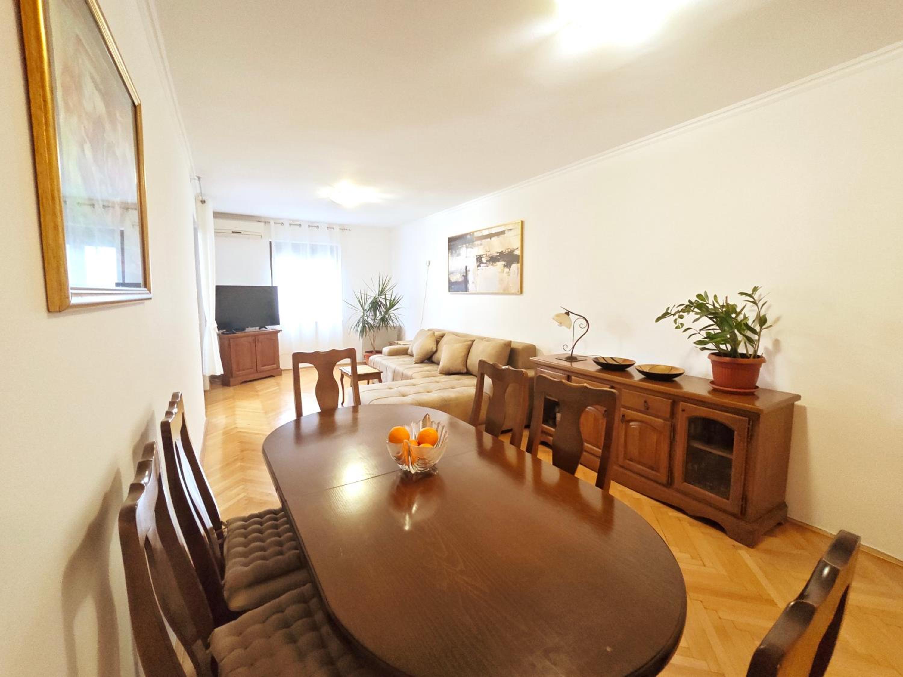 Apartment Golub view 2