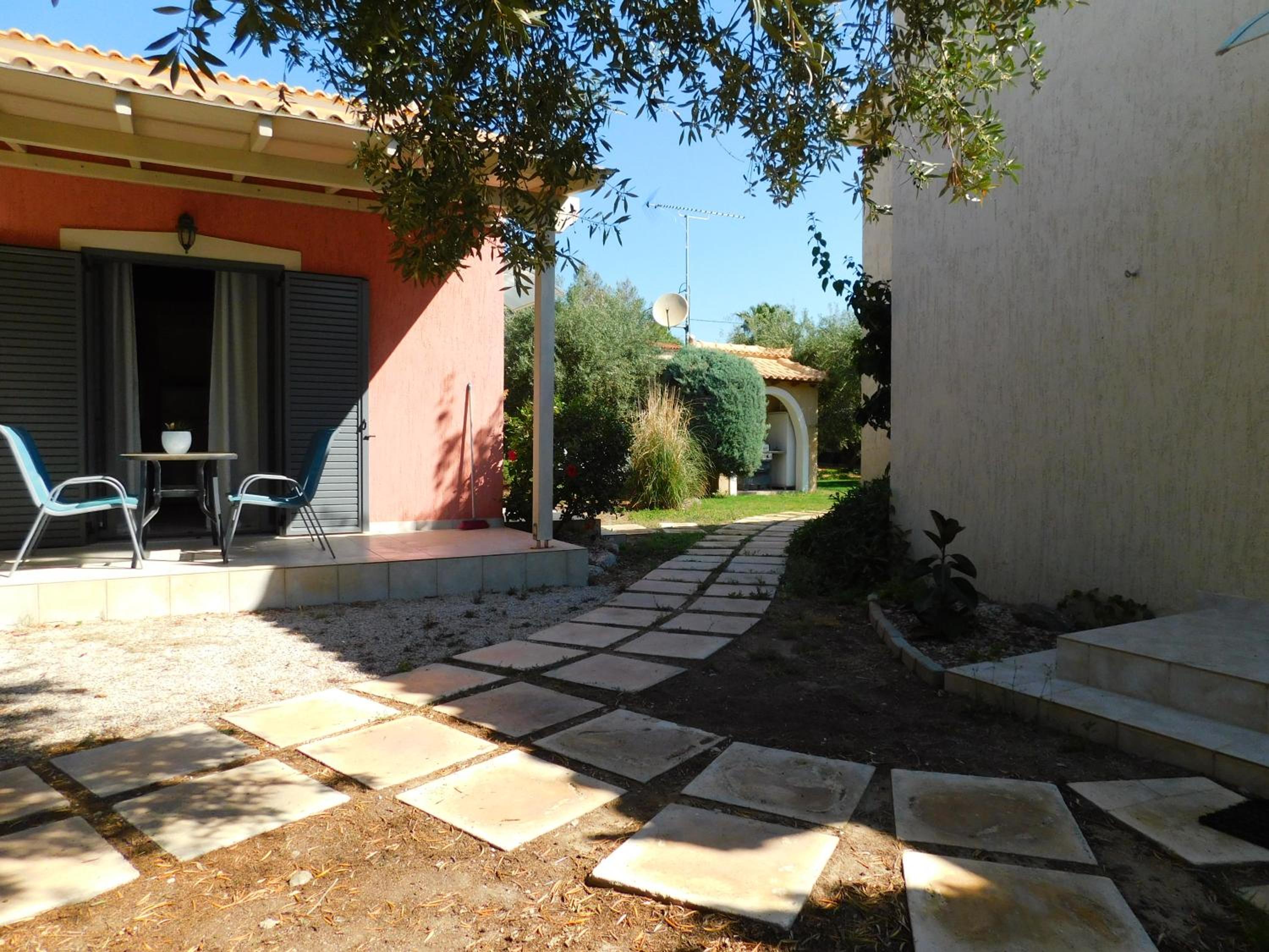 Photo 35