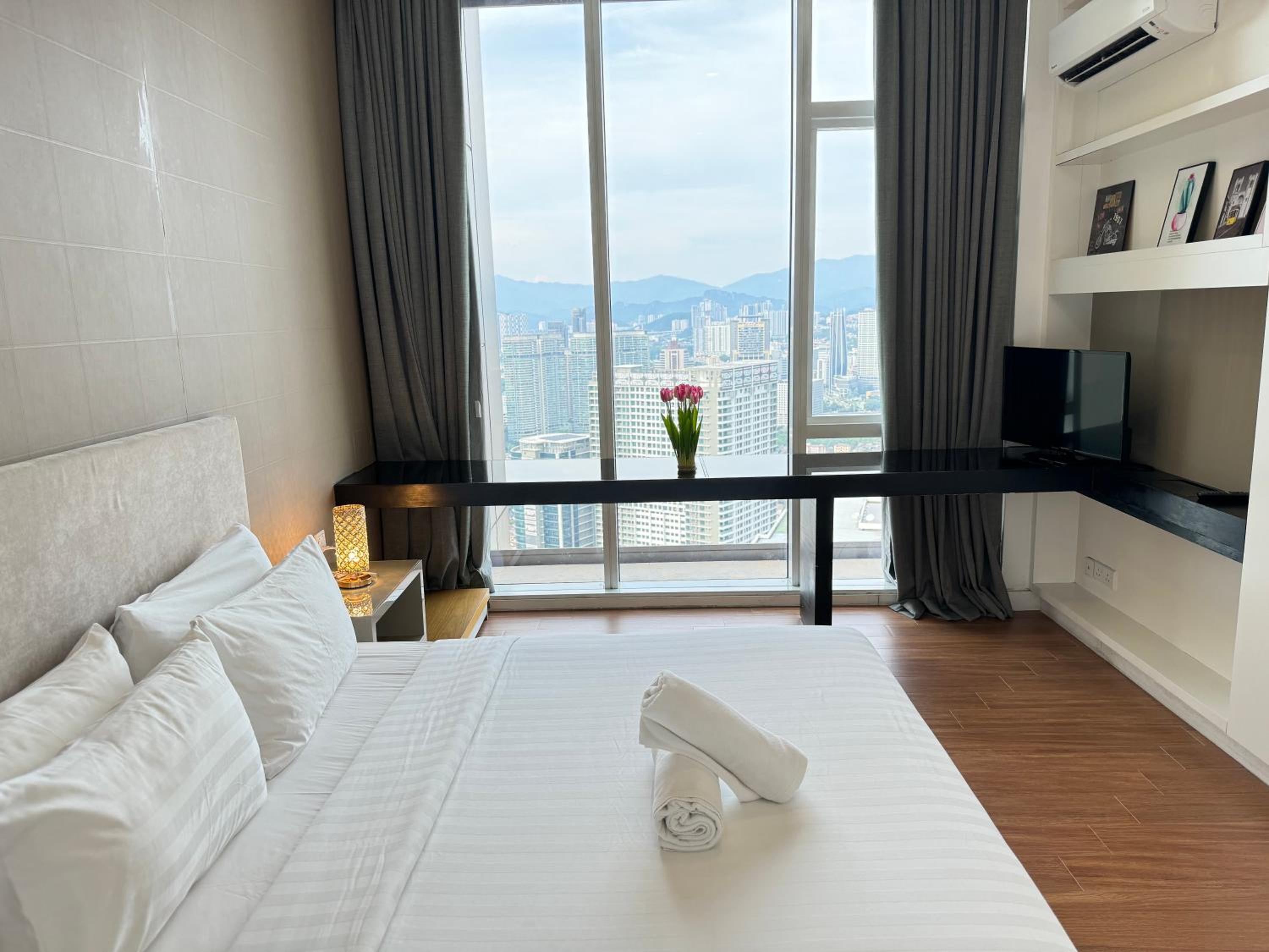 The Platinum KLCC By Infinity Pool
