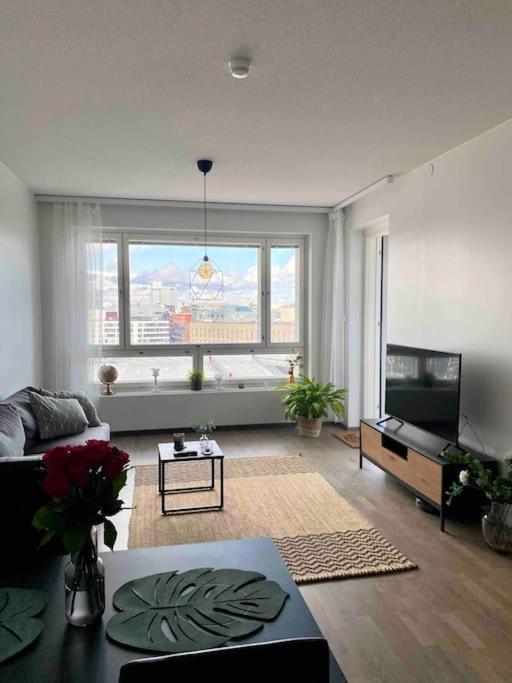 Two rooms with city views view 4
