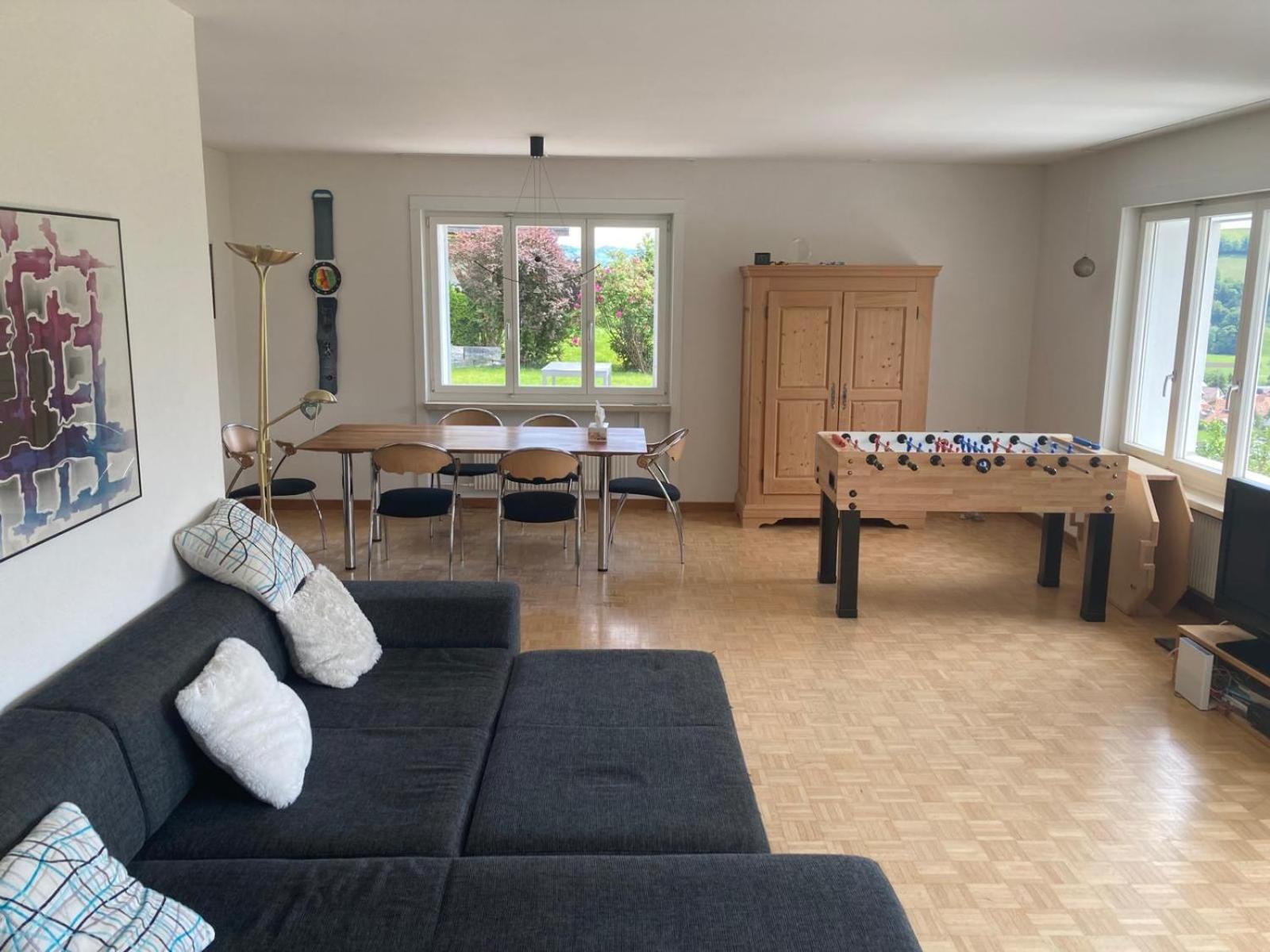 Traumhafte Ferienwohnung mit Panorama Aussicht in Wattenwil Grundbach