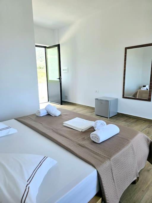 Ambelas Getaways
