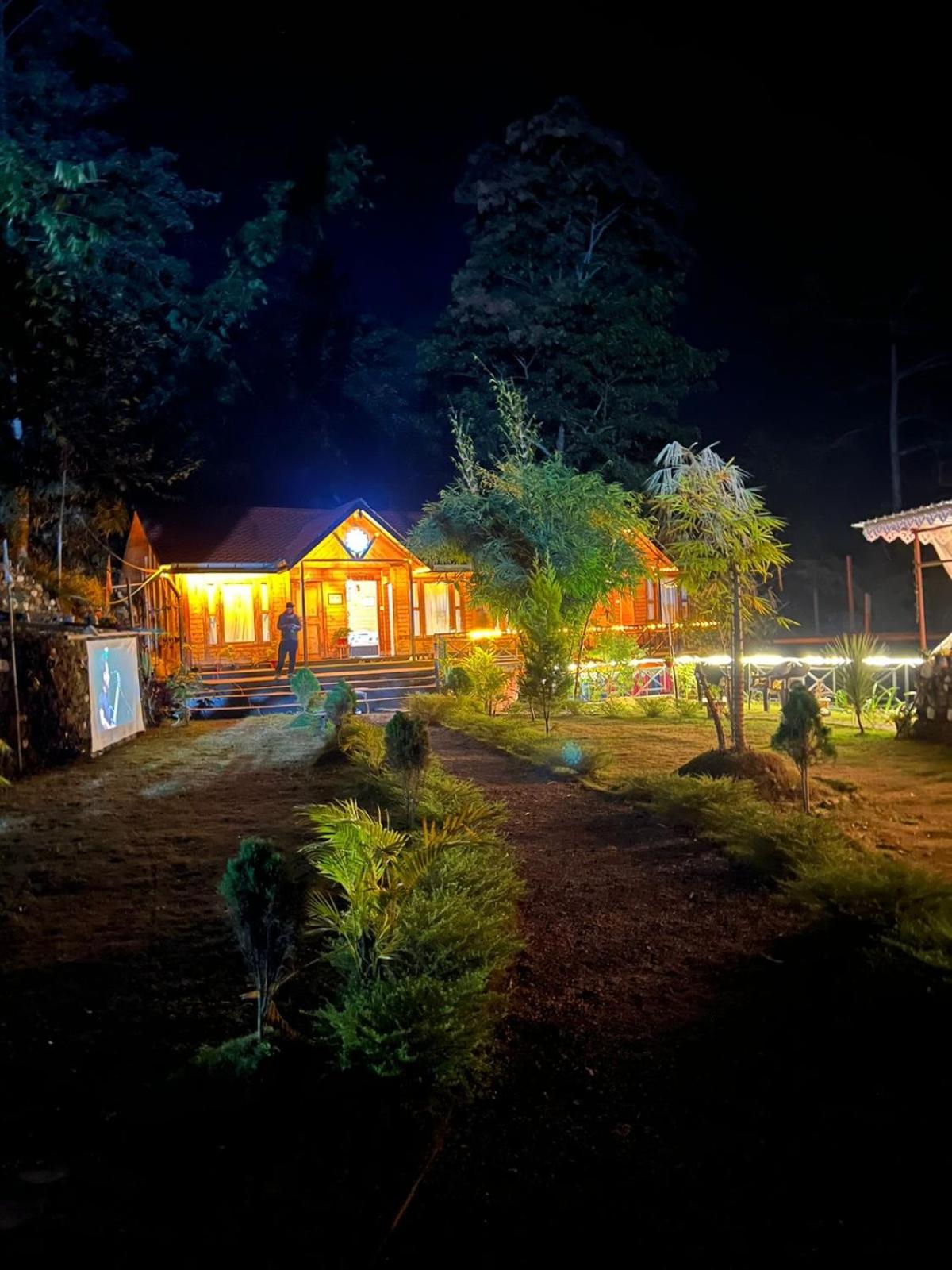 Goldelux Retreat