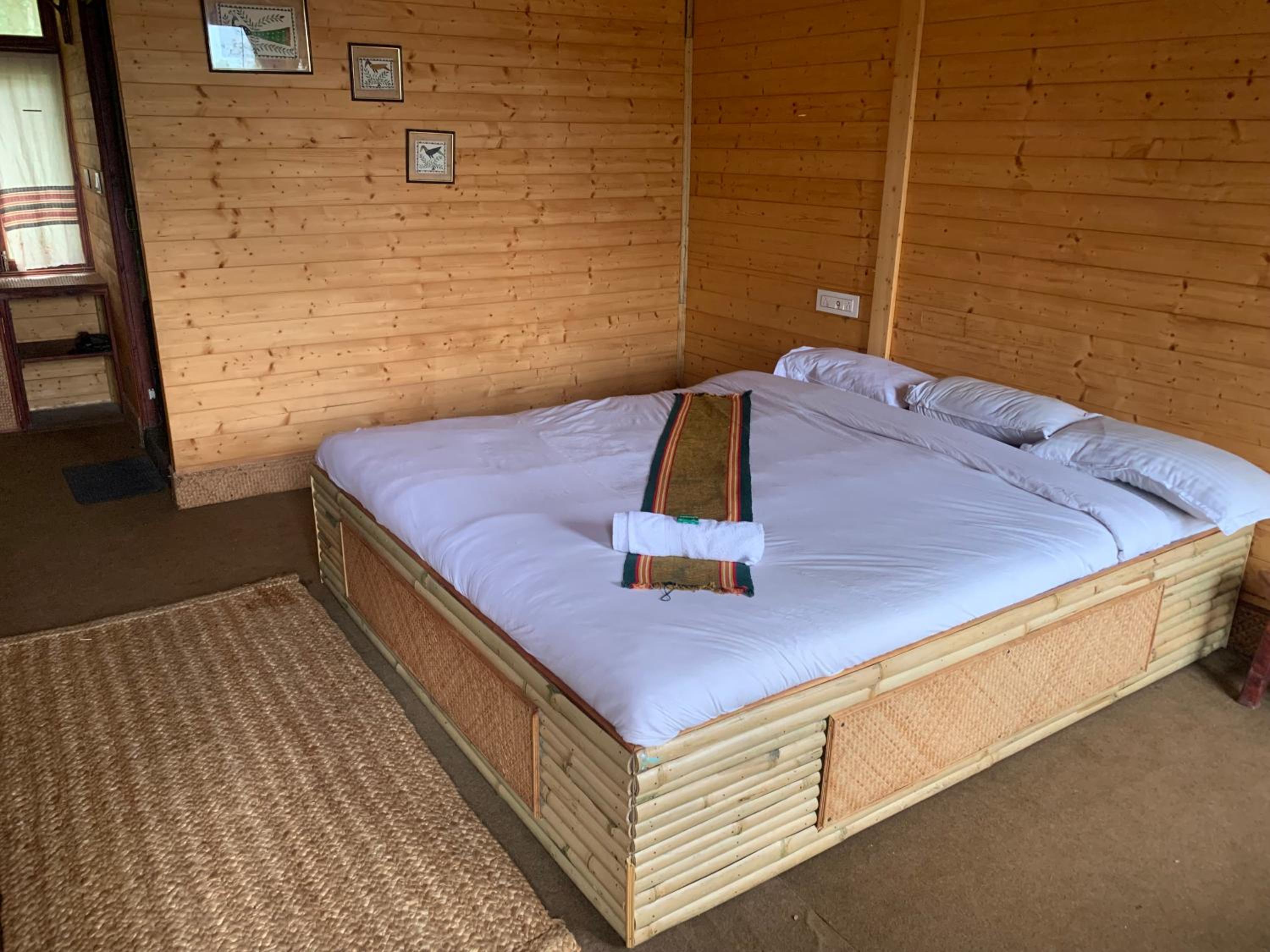 Goldelux Retreat