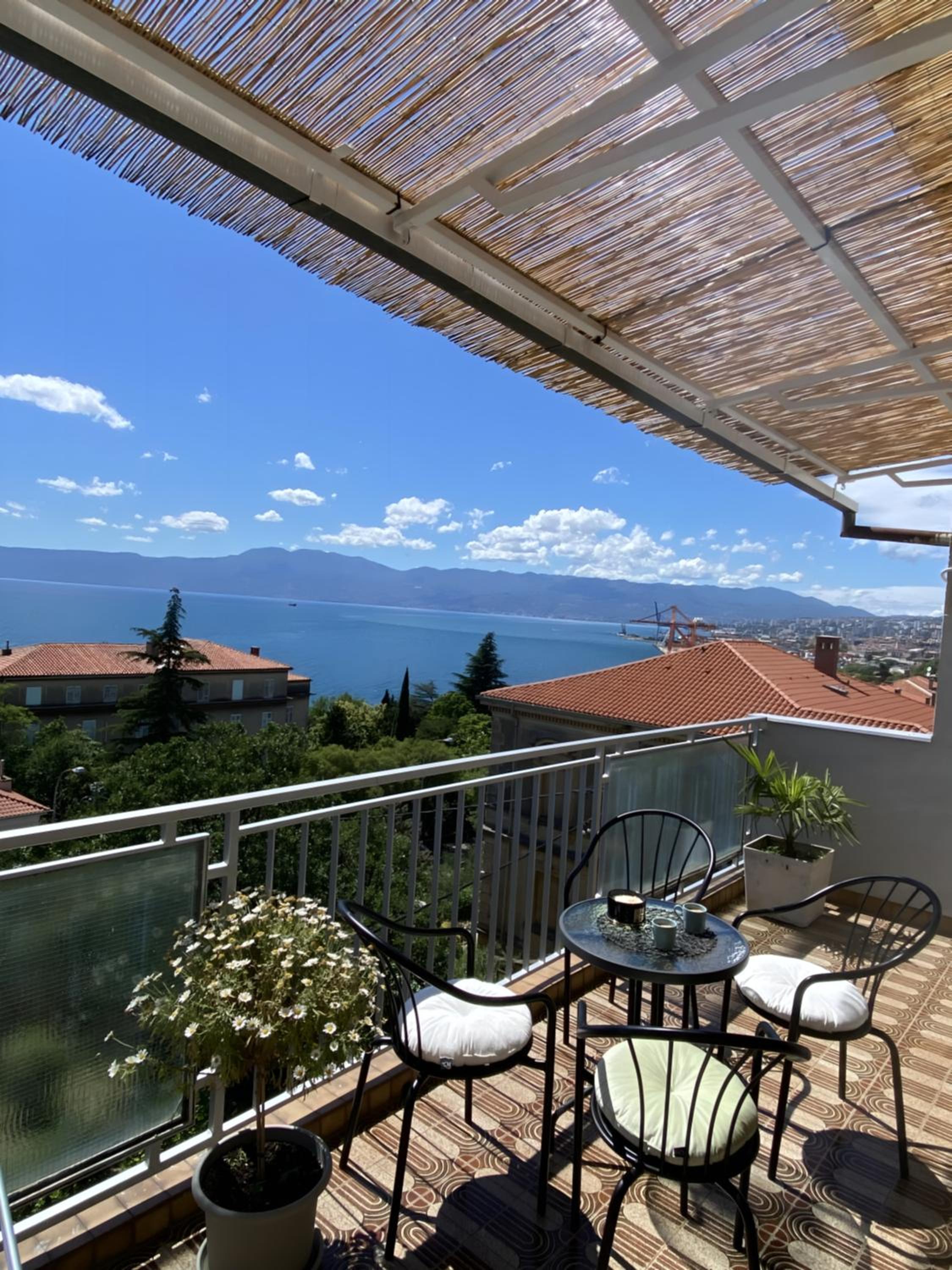 SLAVANTE RESIDENCE