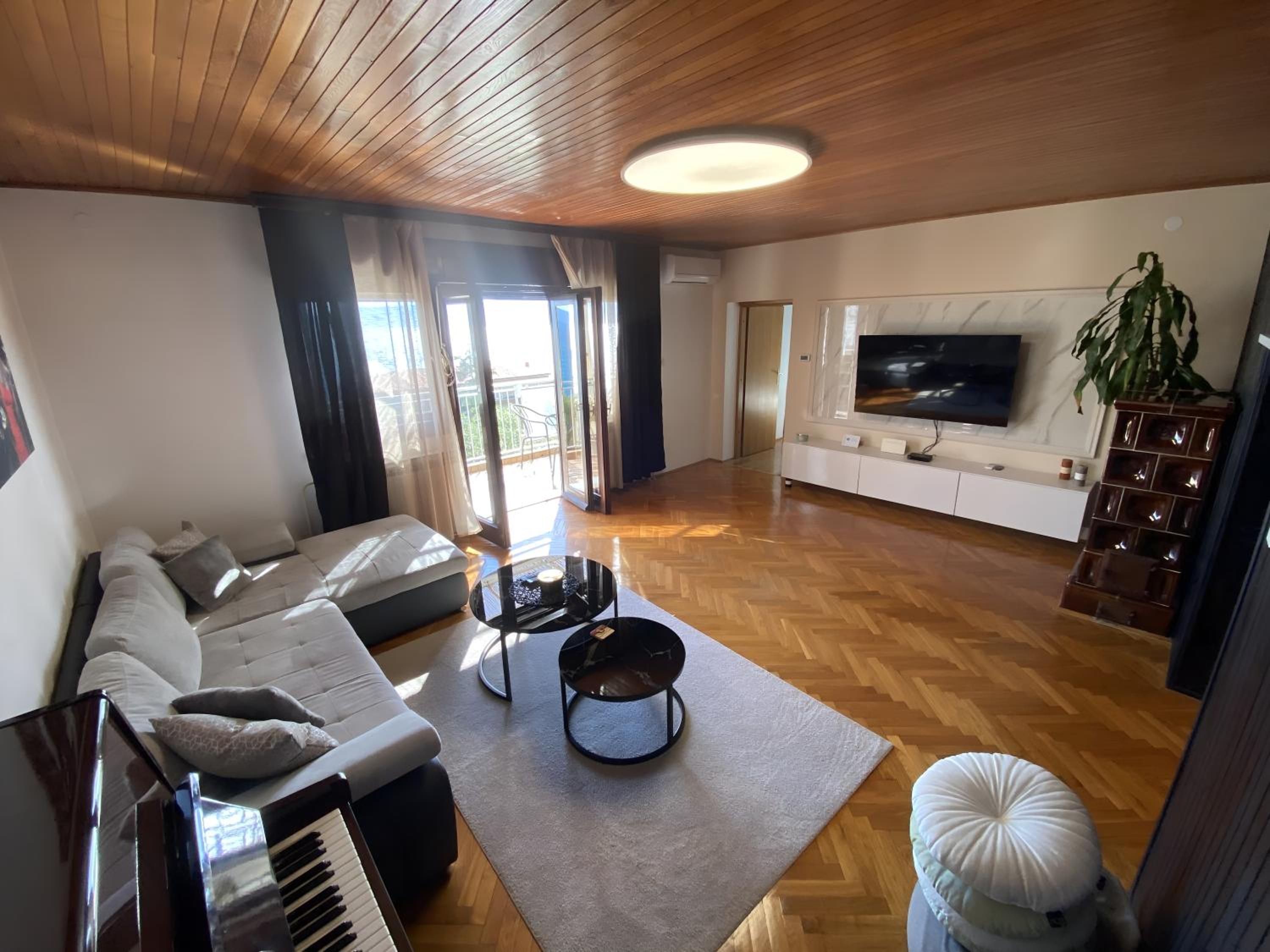 SLAVANTE RESIDENCE