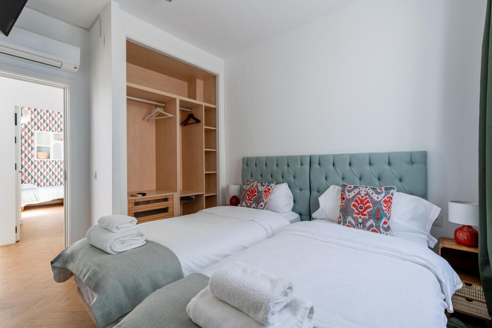 G8 Casa San Bernardo Calle Guadaira