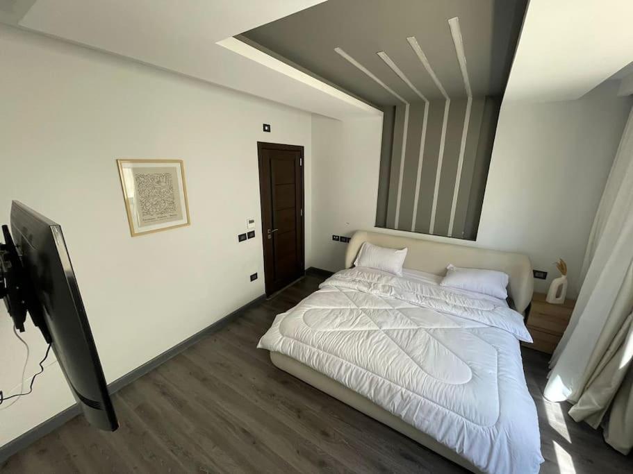 Apartment With View In New Cairo
