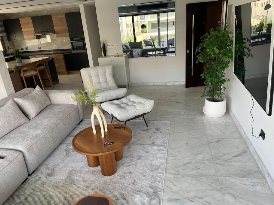 Apartment With View In New Cairo