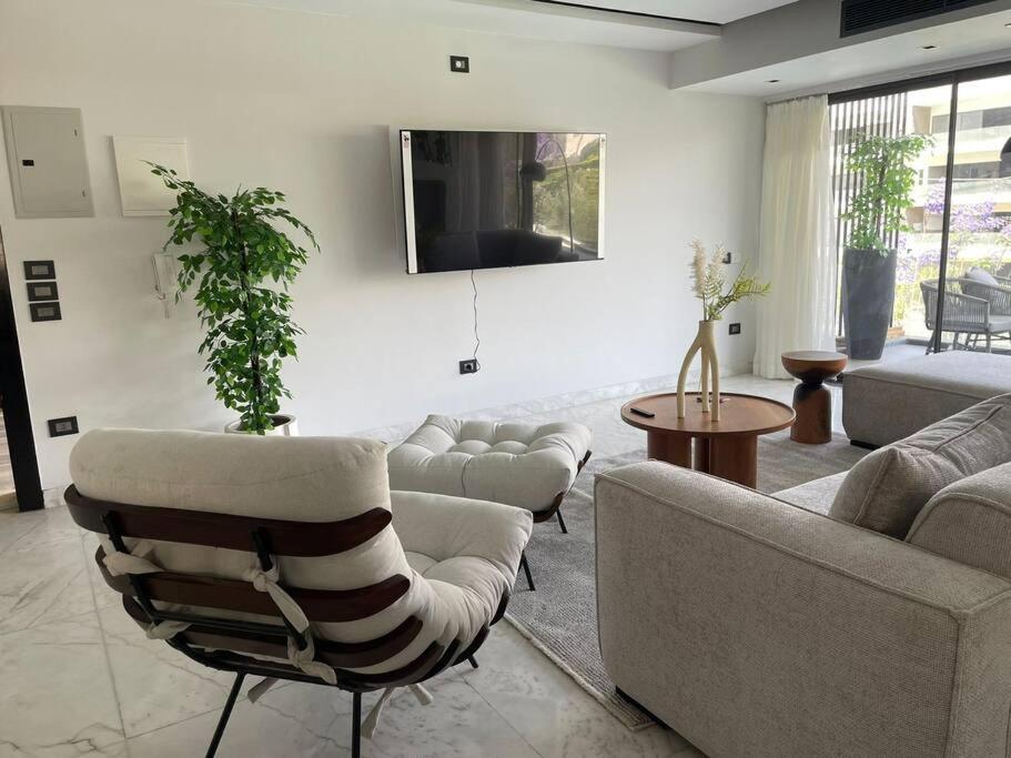 Apartment With View In New Cairo