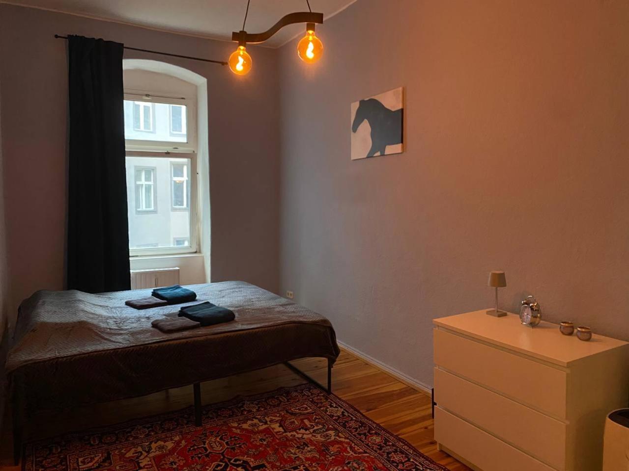 Stylish 2-room Apartment with Balcony Next to East Side Gallery
