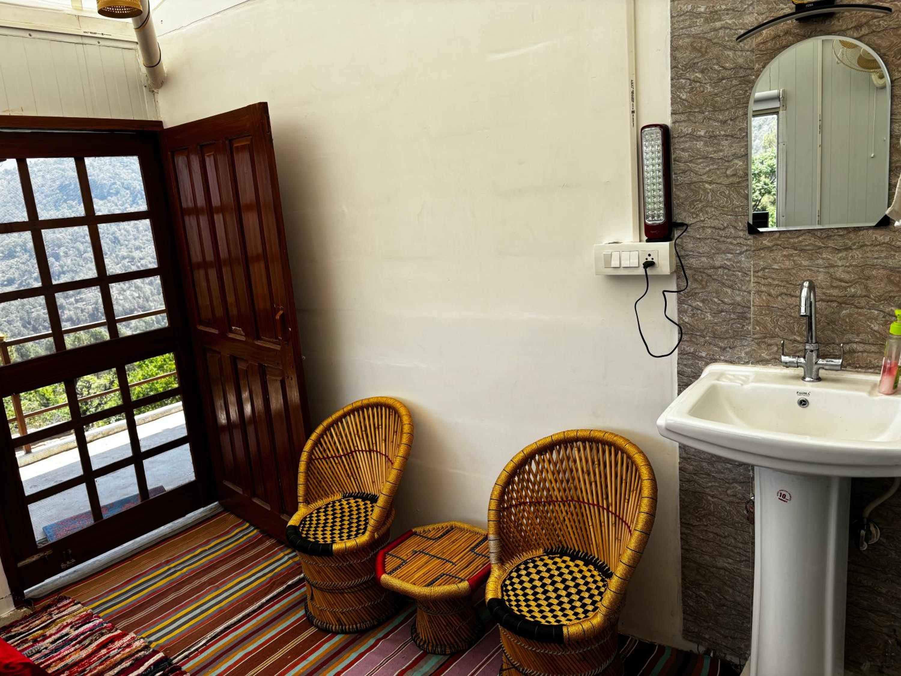 Aipan Homestays