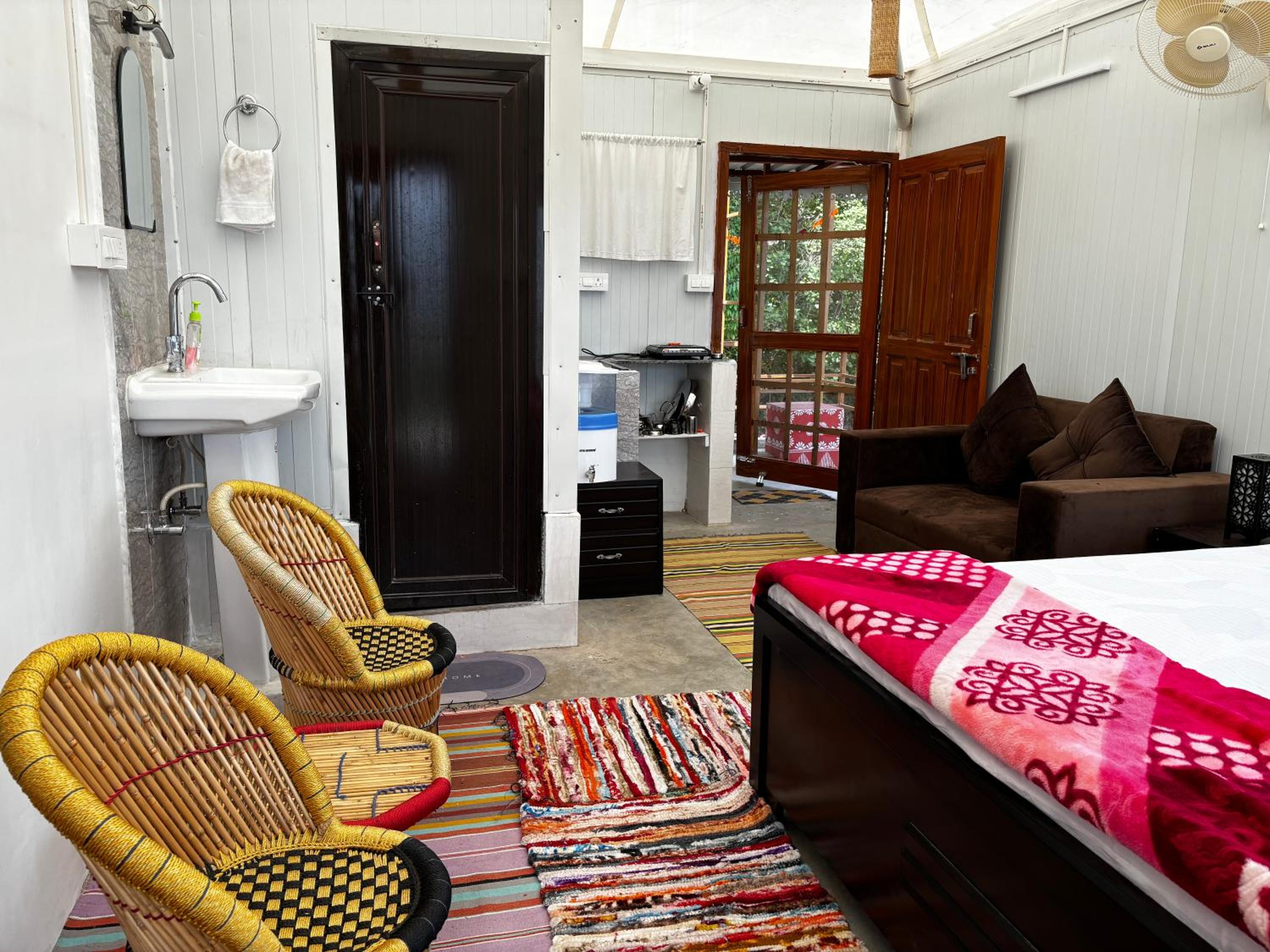 Aipan Homestays