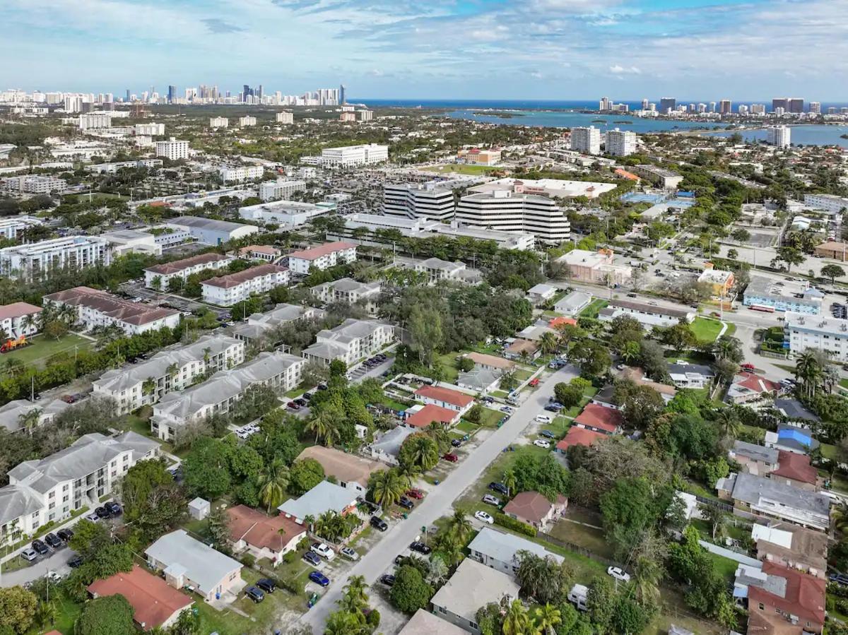Renovu Premium House in Miami