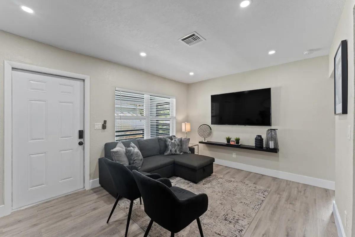 Renovu Premium House in Miami