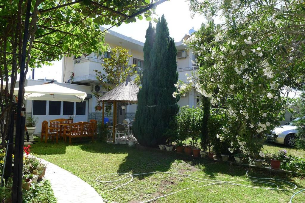 Summer House -Room for 5 people in 1st Floor - J