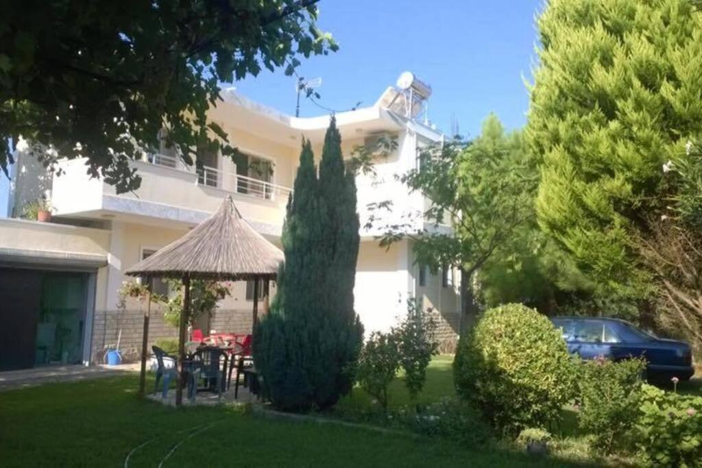 Summer House -Room for 5 people in 1st Floor - J