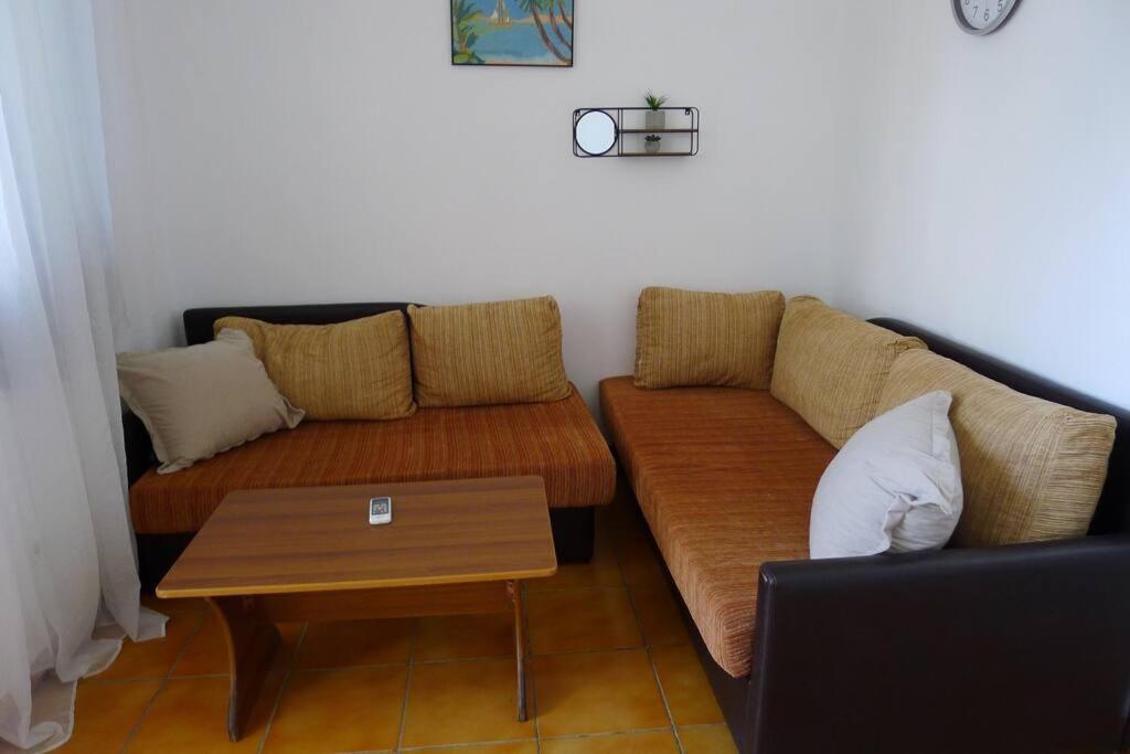 Summer House -Room for 5 people in 1st Floor - J