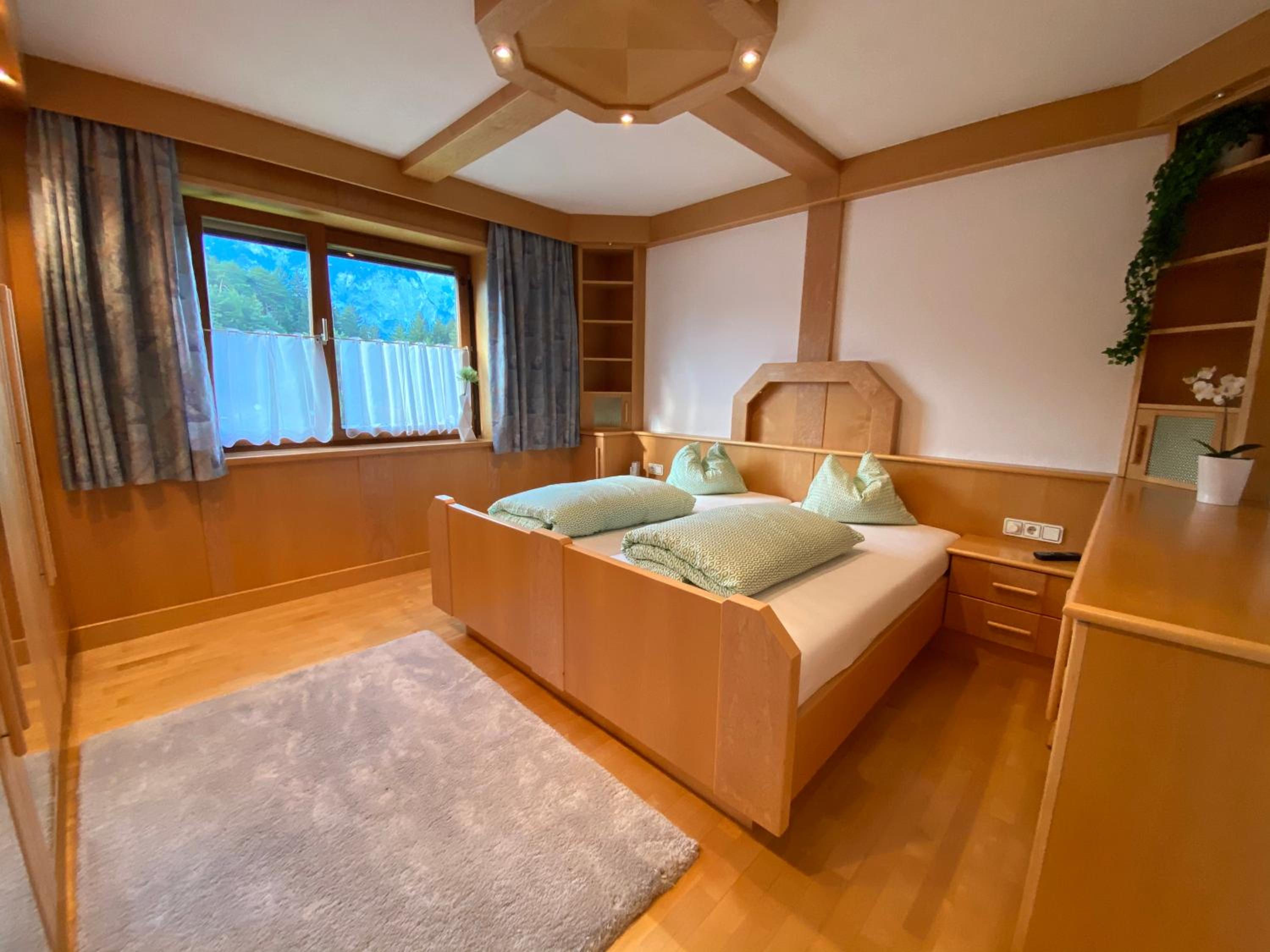 Ferienhaus Schaiter - Ganzes Haus mit Garten und gratis Parkplatz