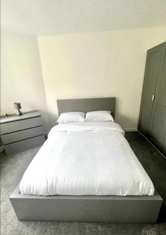 Karen House R2