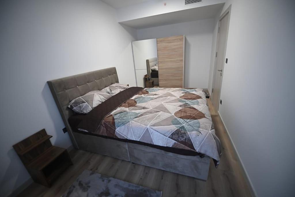 New 1BR SkyCity Apartment in Skopje - Free Parking