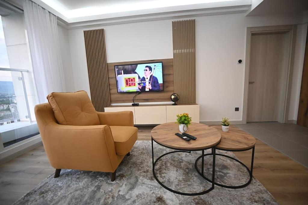 New 1BR SkyCity Apartment in Skopje - Free Parking