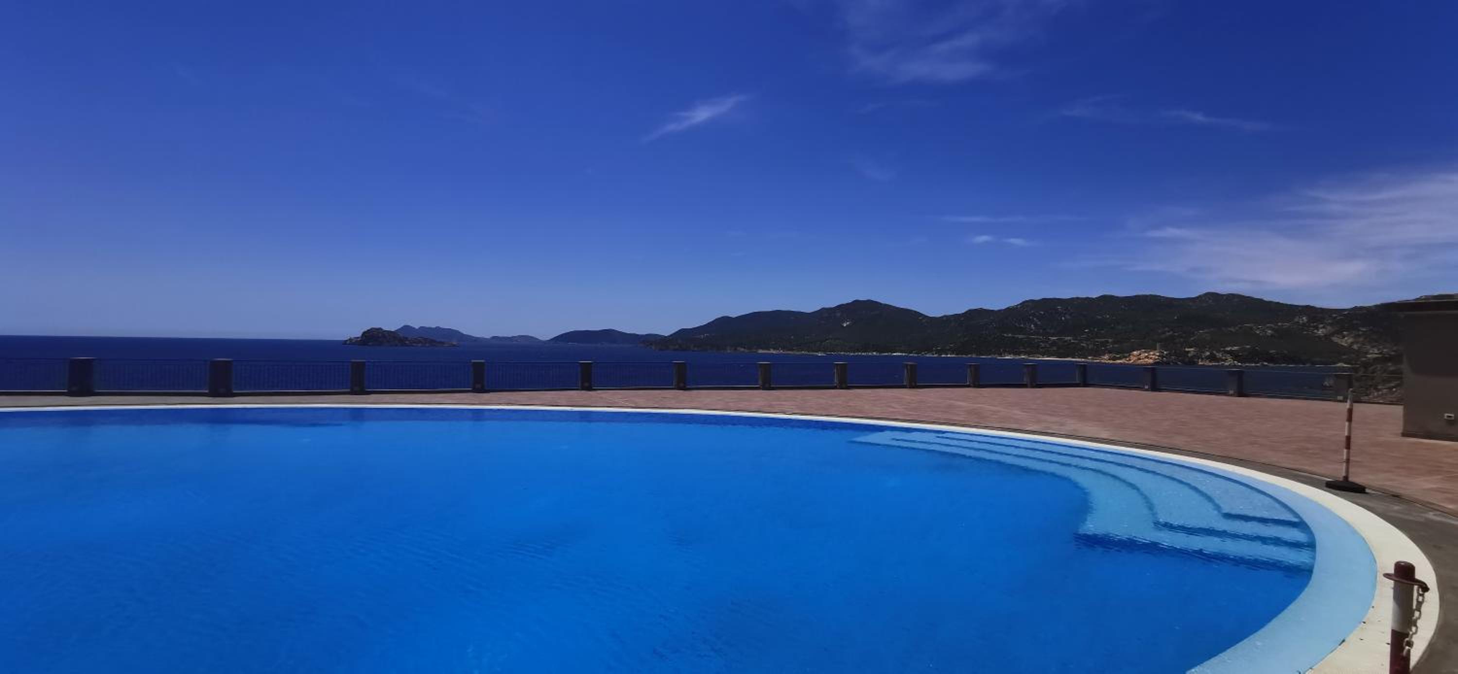 Risveglio sul mare view 4